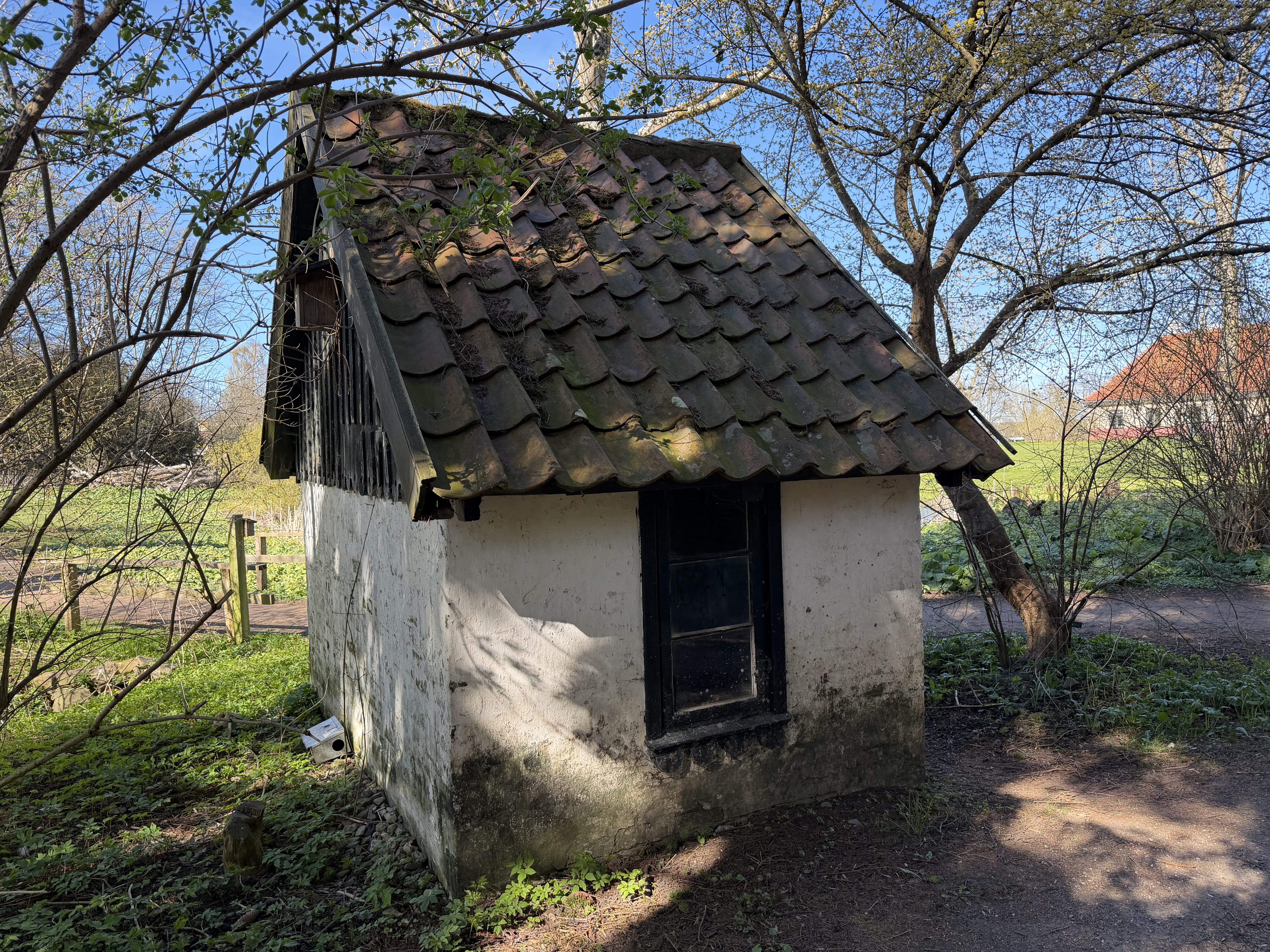 Andehuset i dag. Det ligger i fuglereservatet på Karen Blixen Museum i Rungsted.
