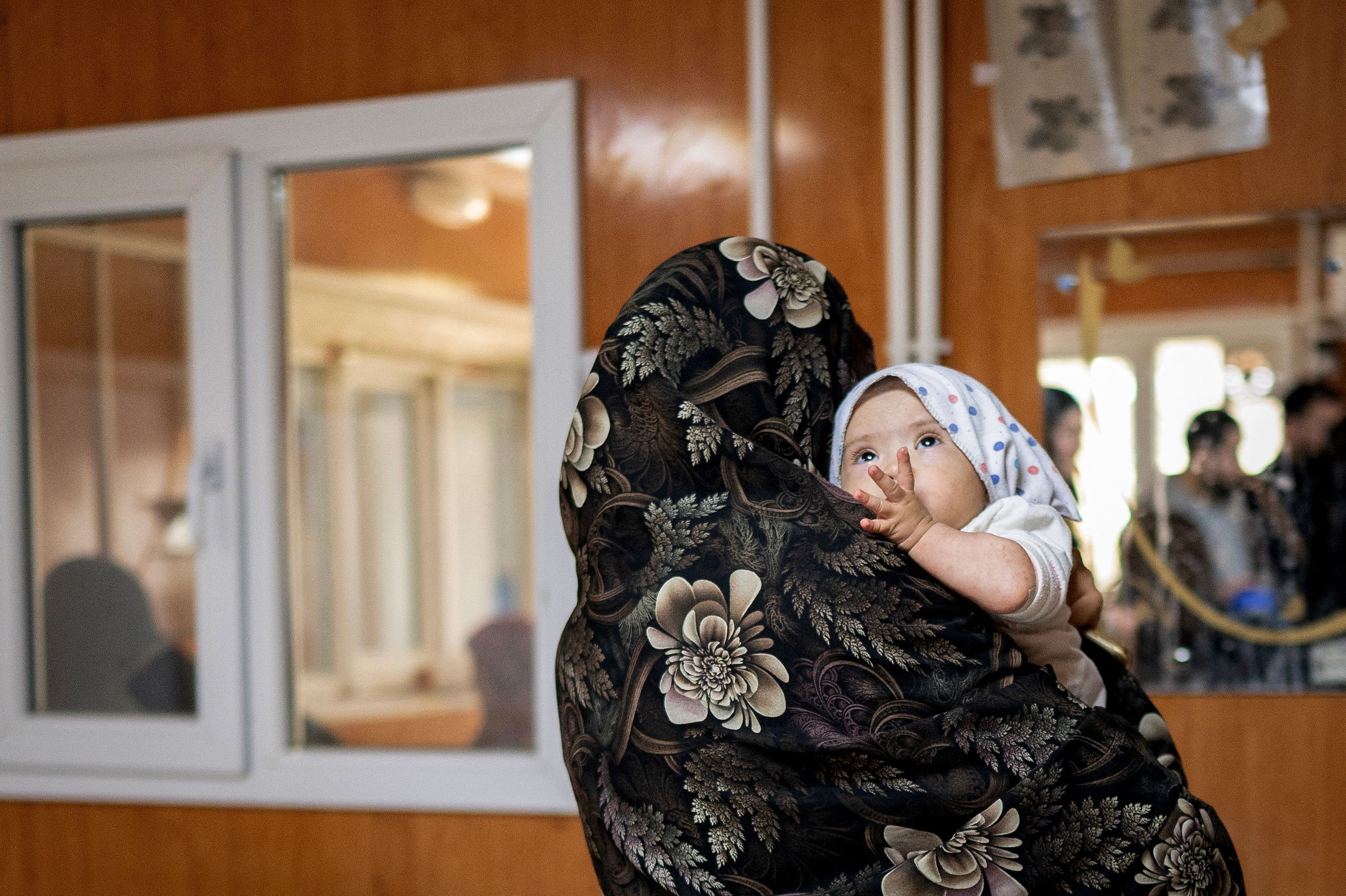 Fremtidig mangel på kvindelige lærere og sundhedsmedarbejdere i Afghanistan kan komme til at begrænse kvinders og børns adgang til væsentlige samfundsfunktioner, advarer Unicef. (Arkivfoto).