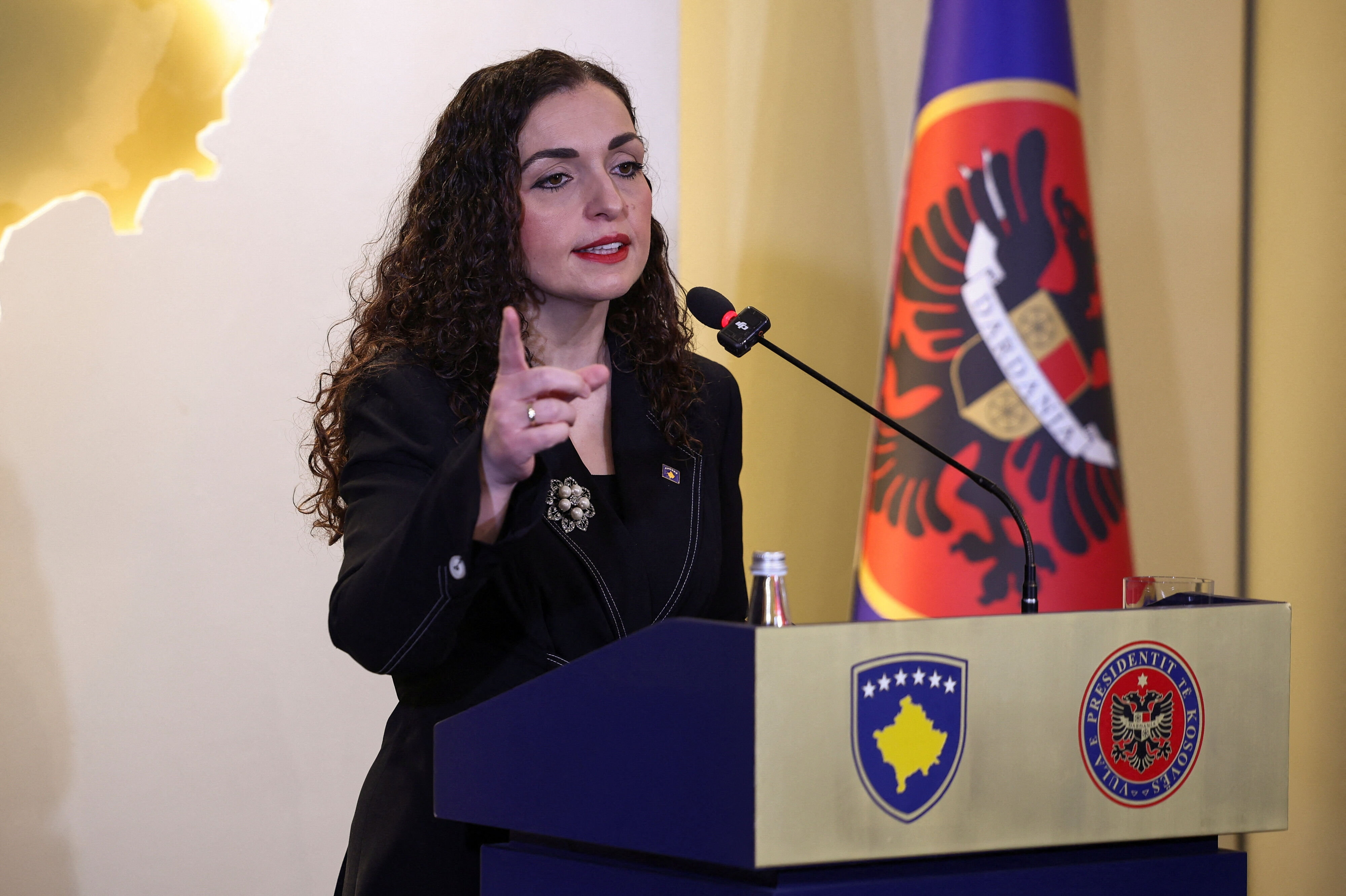 Kosovos parlament kan ikke blive enige om, hvem der skal afløse Vjosa Osmani, der ses på billedet, som præsident. (Arkivfoto).