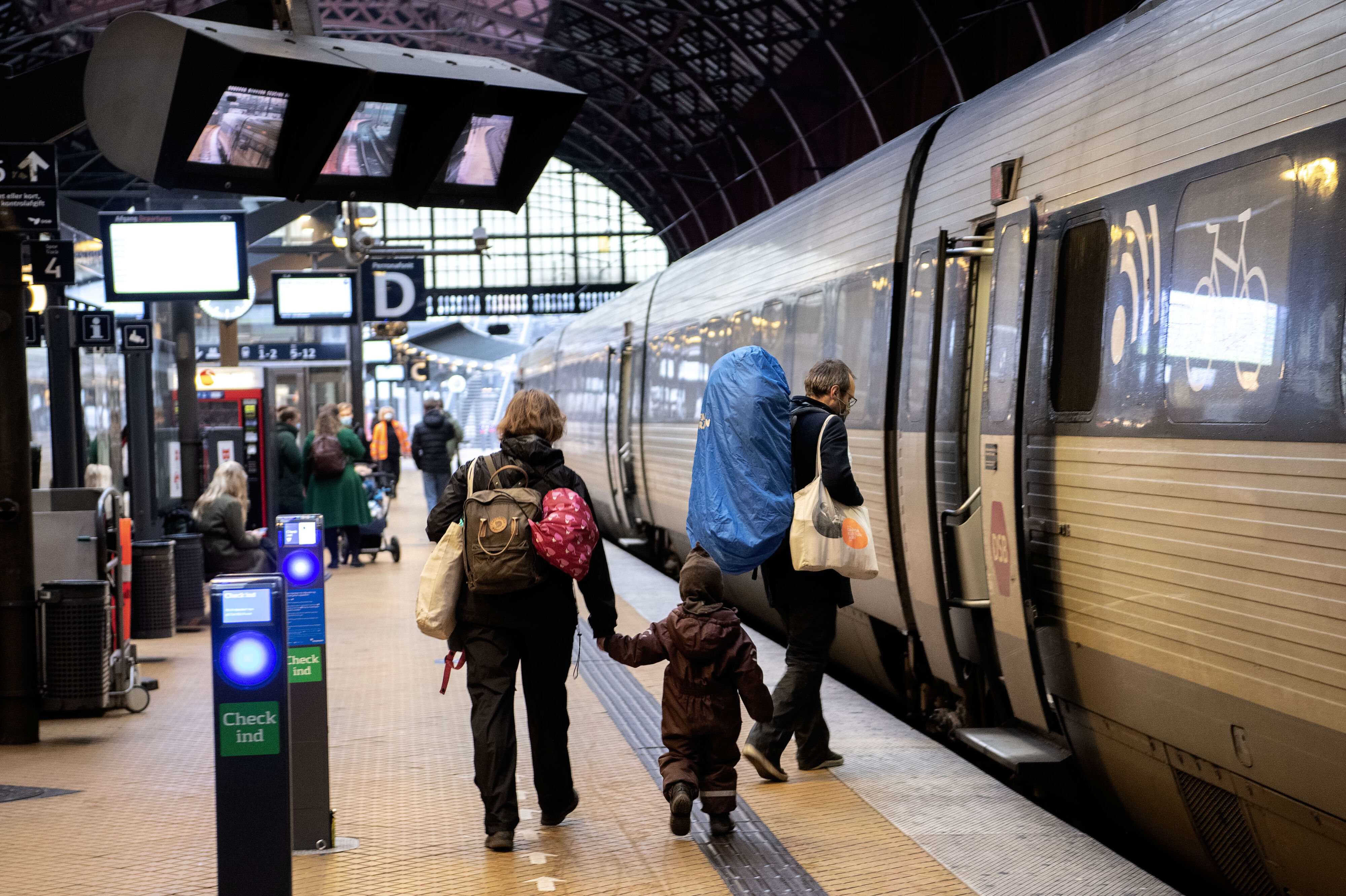 Det er mere end ti år siden, at der kørte direkte tog mellem København, Berlin og Prag. Toget kommer desuden til at stoppe i blandt andet Hamborg, Dresden og tjekkiske Decin. (Arkivfoto).