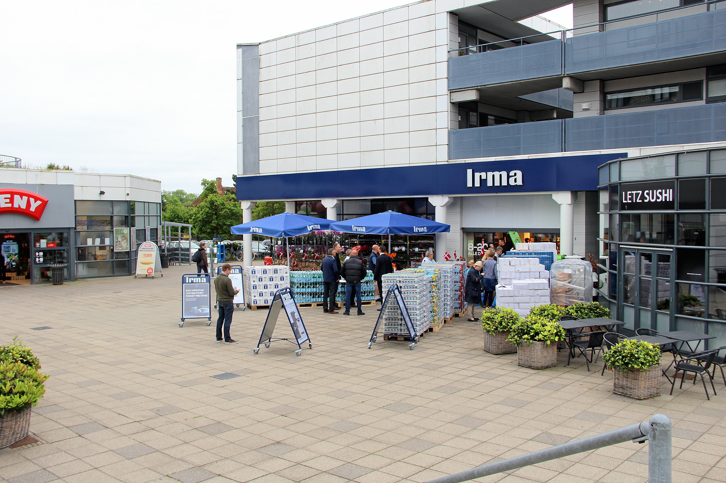 Butiksliv. For ti år siden lå der en Irma på Rungsted Bytorv. Nu meddeler den nye Irma-pendant, alma, at de åbner butik til efteråret.