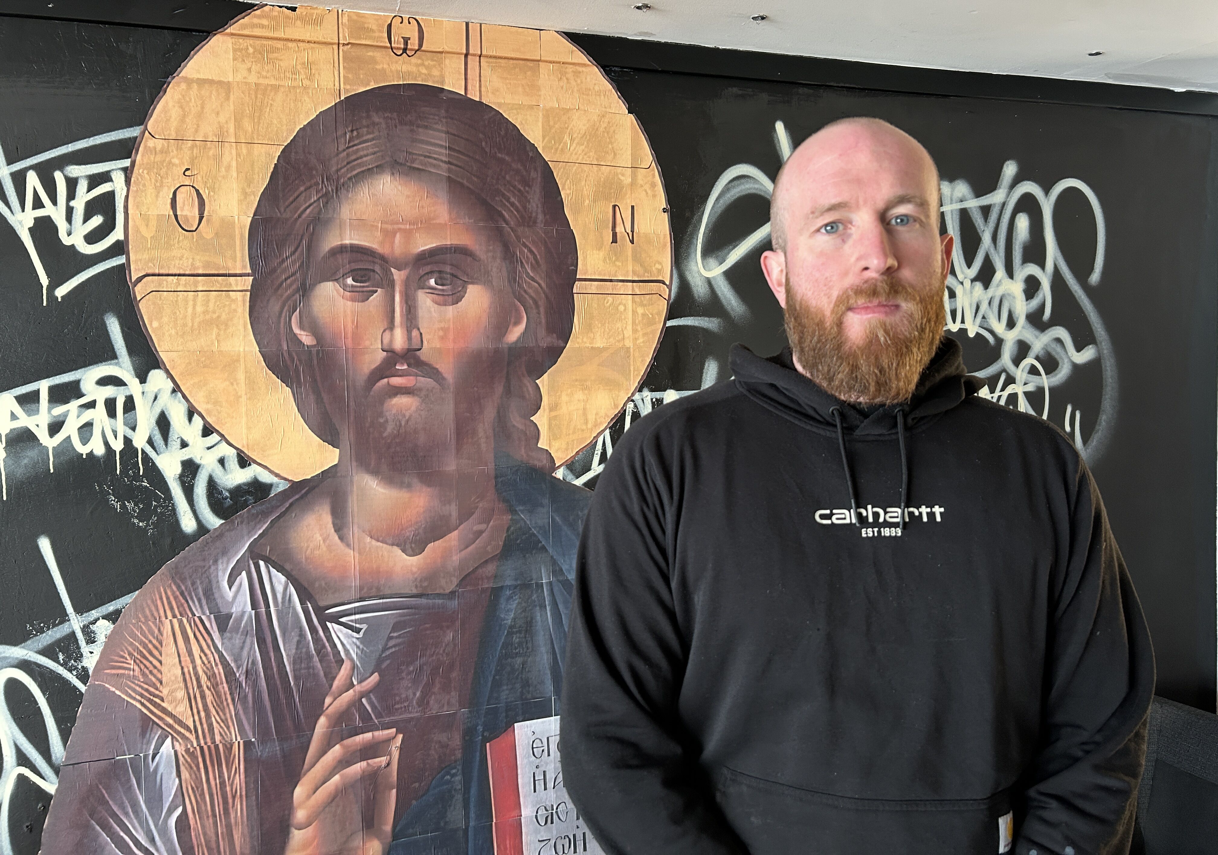 Jan Lauritsen, der er kendt som kunstneren 'Talentløs' vil komme med et indlæg på Kulturdagen om, hvad synlig kultur er.