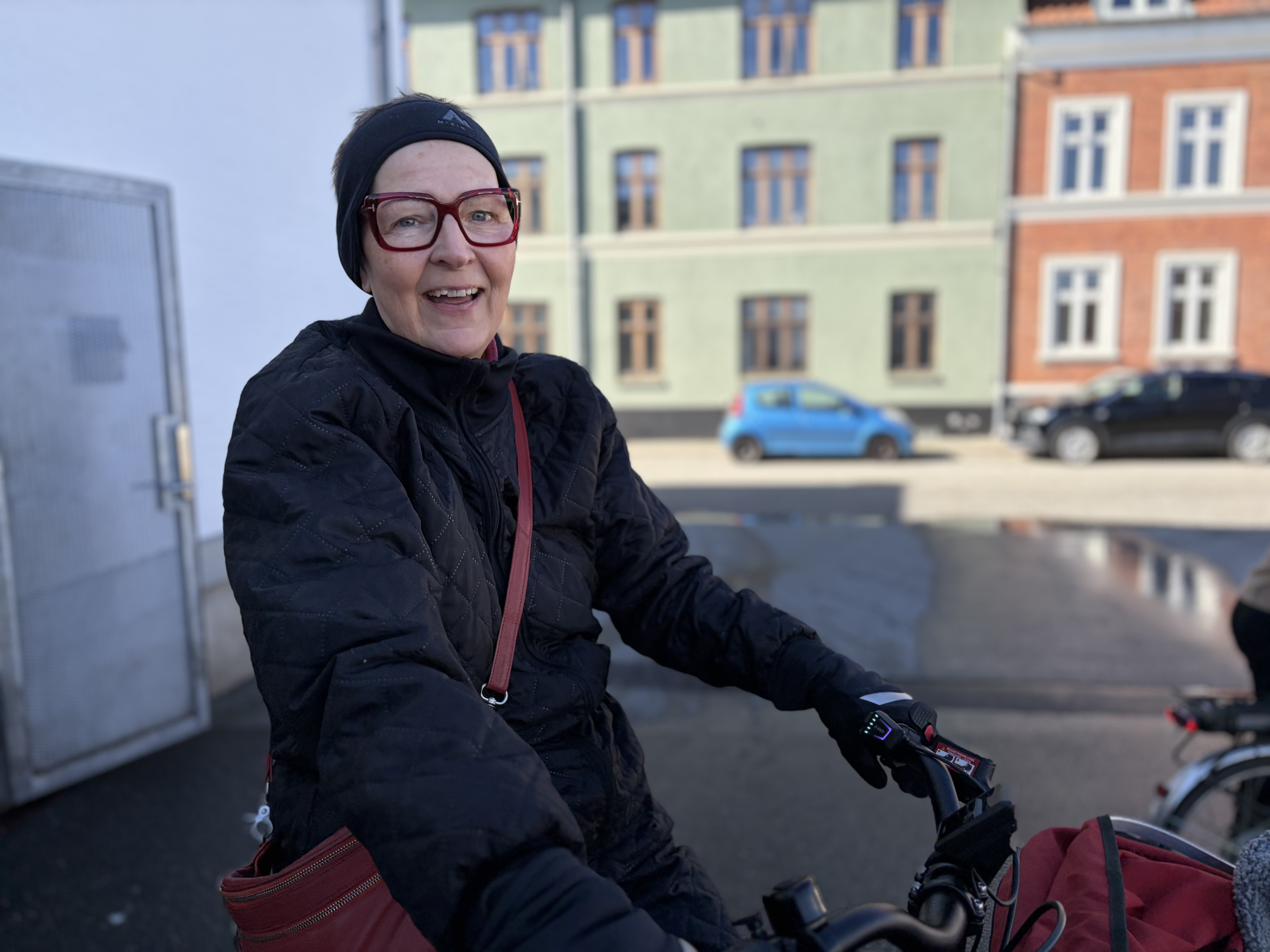 Der er så meget at snakke om undervejs, og det er en ren fornøjelse at høre alle de historier, de kan fortælle, fortæller Annette Ketils, der er en af de frivillige cykelpiloter.