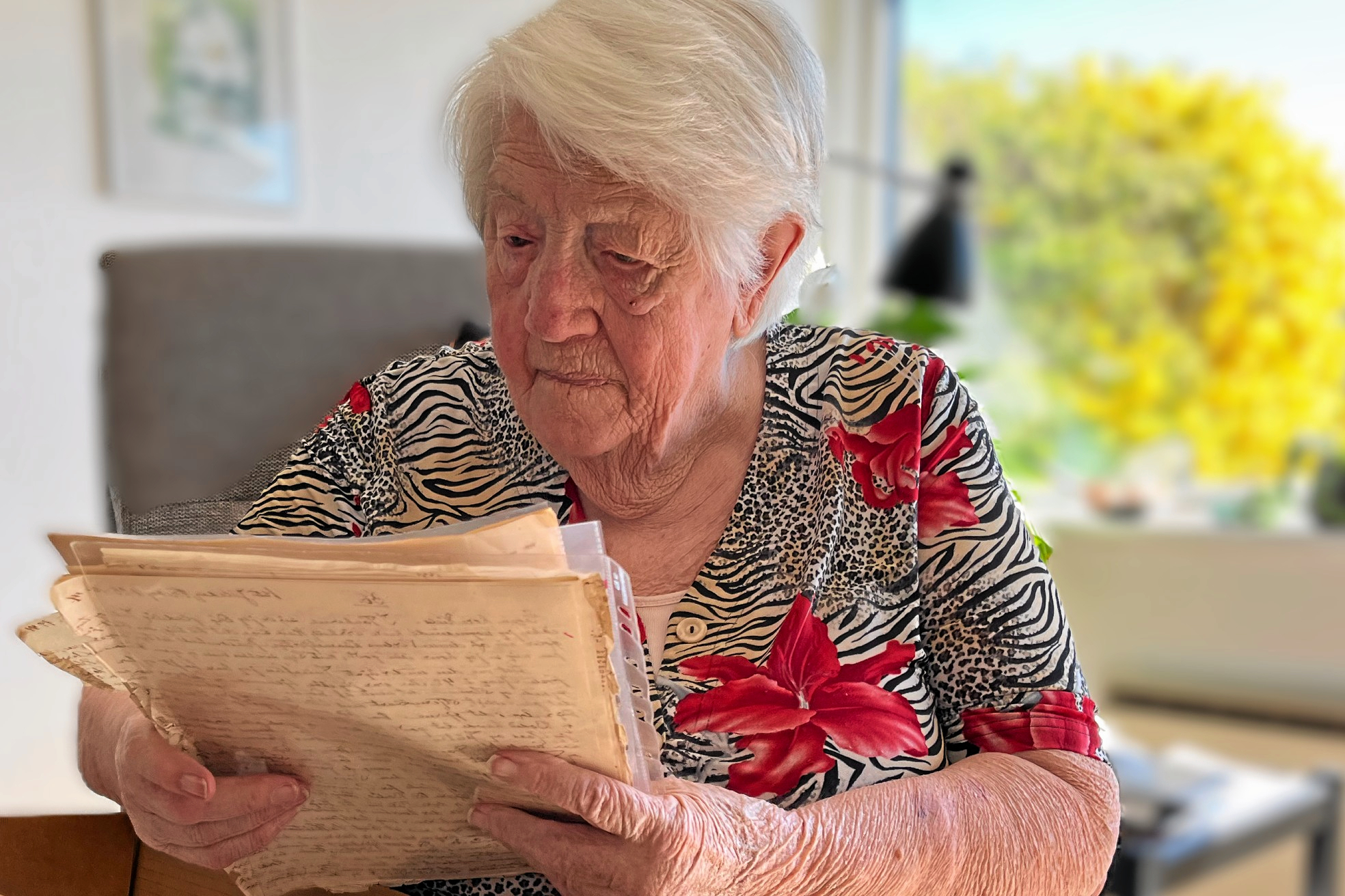 I anledning af årsdagen for Danmarks befrielse genlæser Mimi Glob de breve, hendes mormor skrev til sin søn under anden verdenskrig. De rummer erfaringer, som vi i den grad har brug for i dag, mener hun.