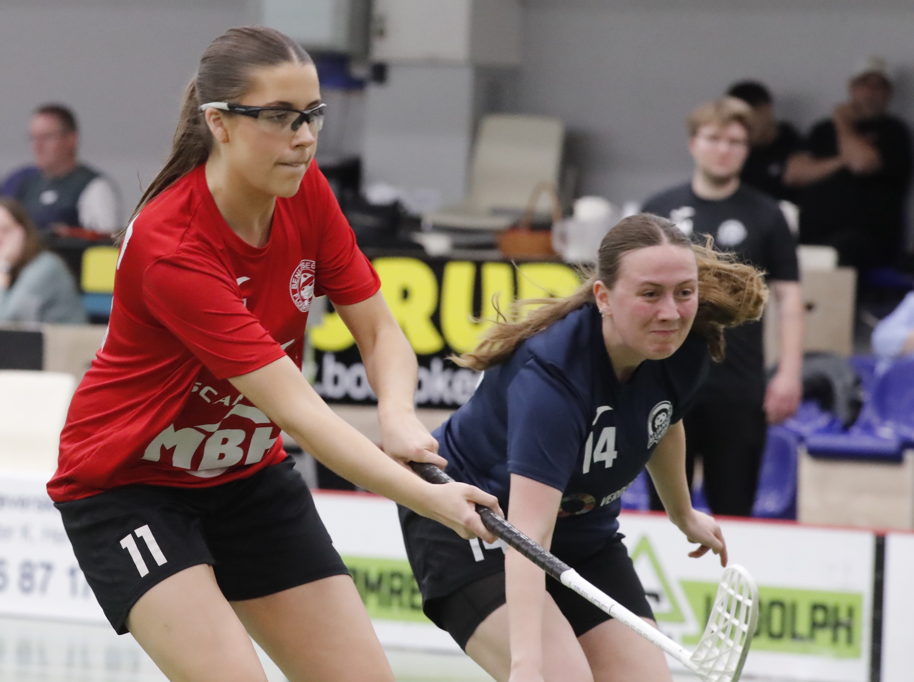 Freja Nelkop (tv.) scorede for Benløse i finalen.