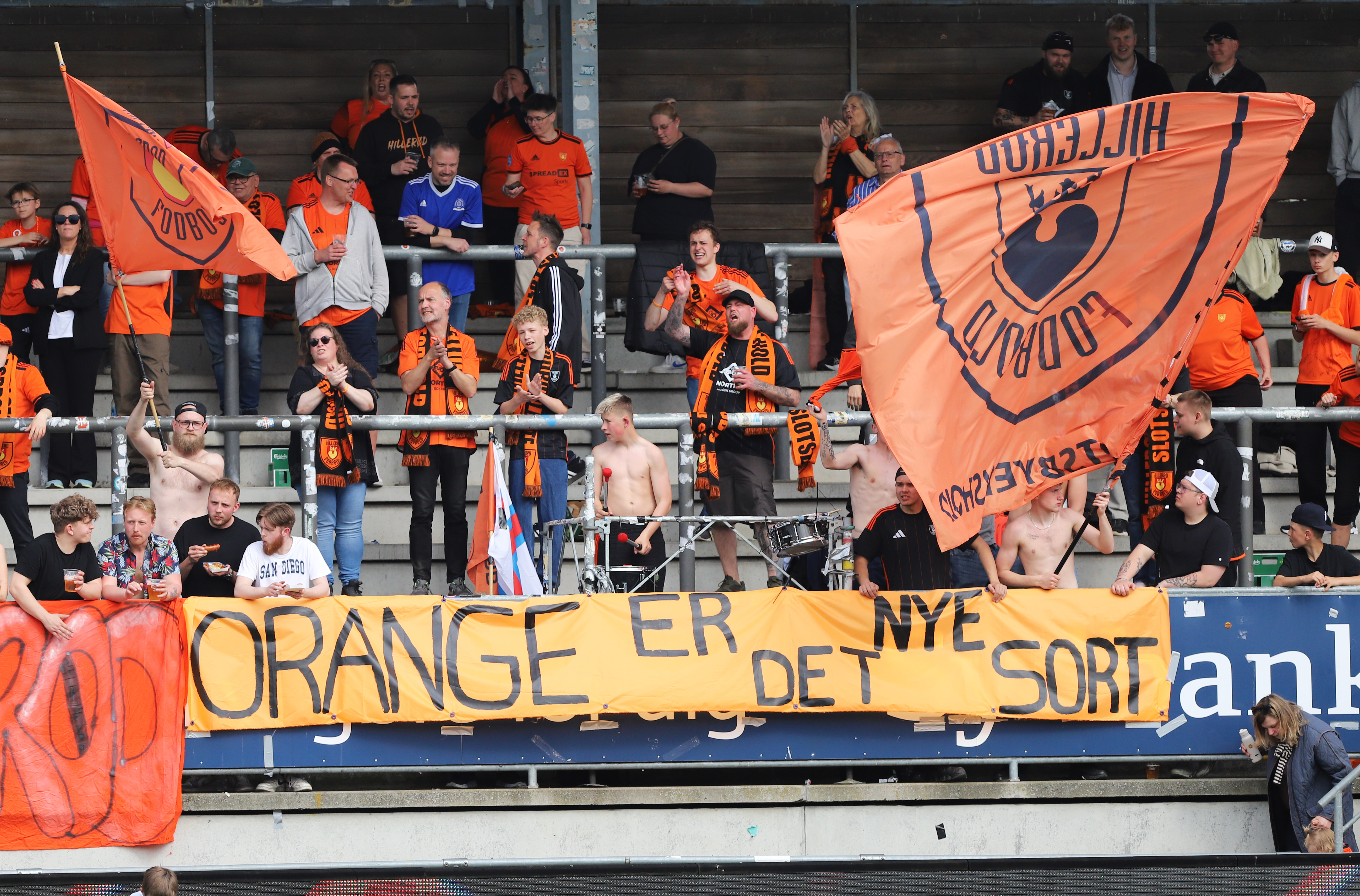 Det var her, festen var på Lyngby Stadion søndag eftermiddag.