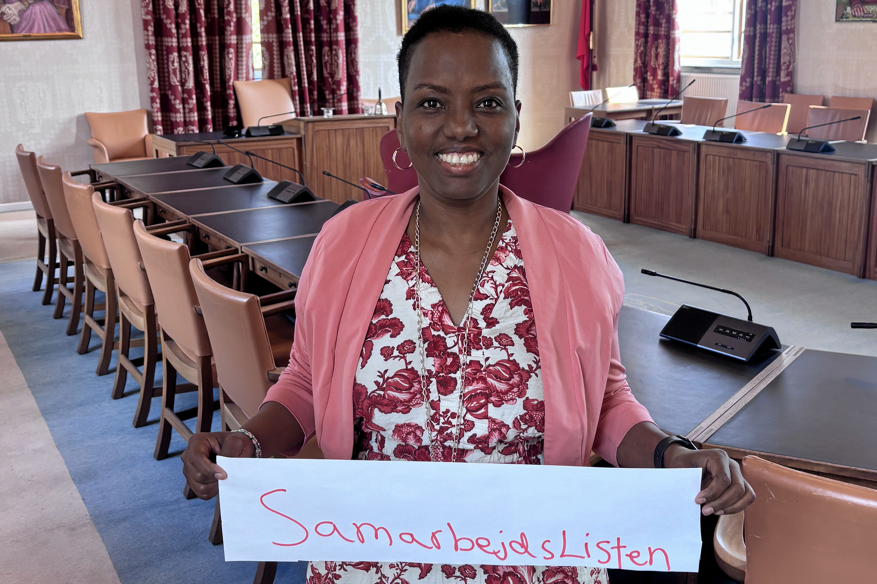 Mona Musse har udsendt dette billede i forbindelse med udmeldingen af Enhedslisten. Lokalbestyrelsen vil have mandatet tilbage.