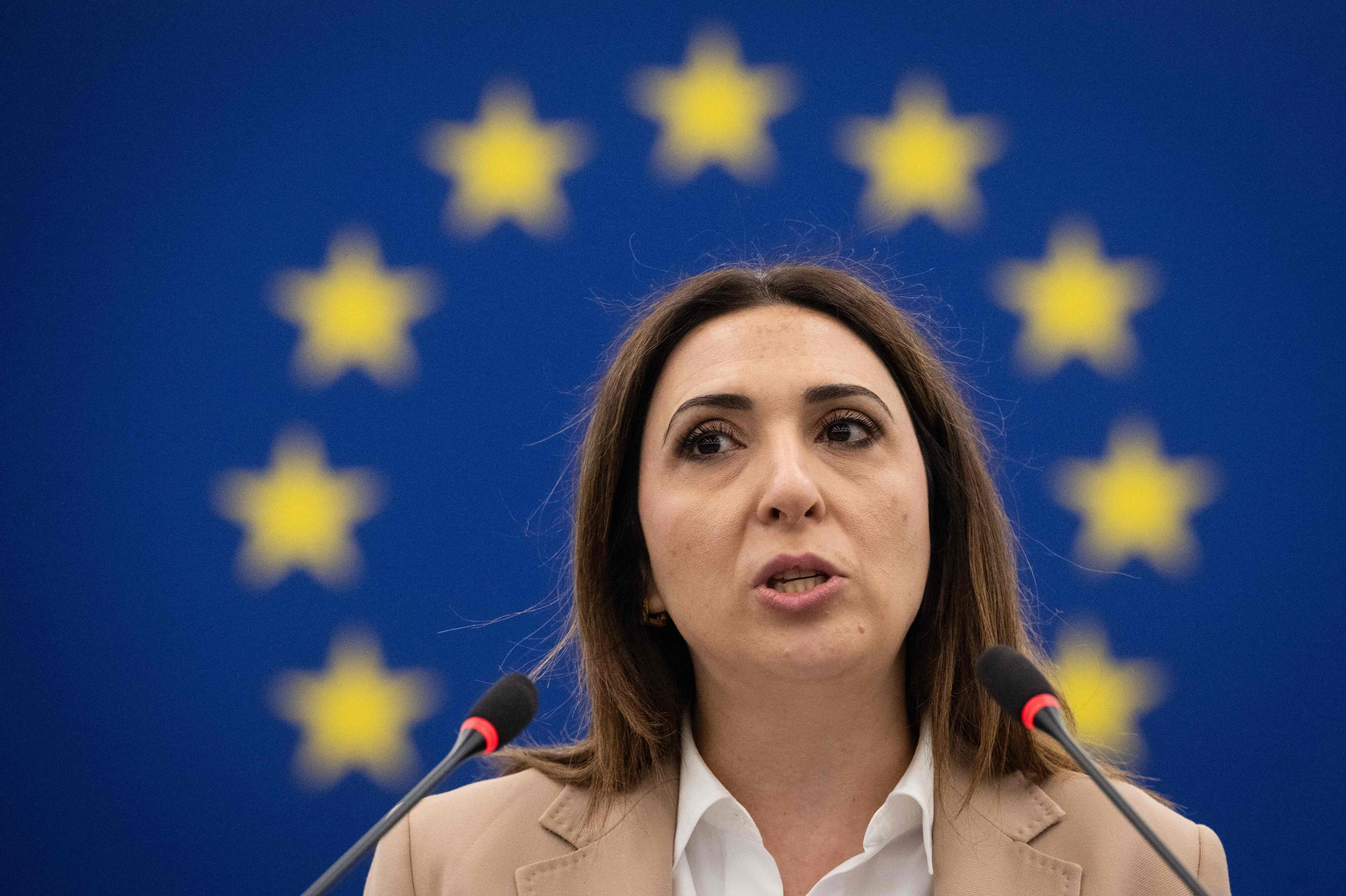 EU-lovgivning om kunstig intelligens har fået kritik fra europæiske virksomheder. Ny foreløbig aftale skal ifølge Cyperns Marilena Raouna forenkle og ensarte reglerne på området. (Arkivfoto).