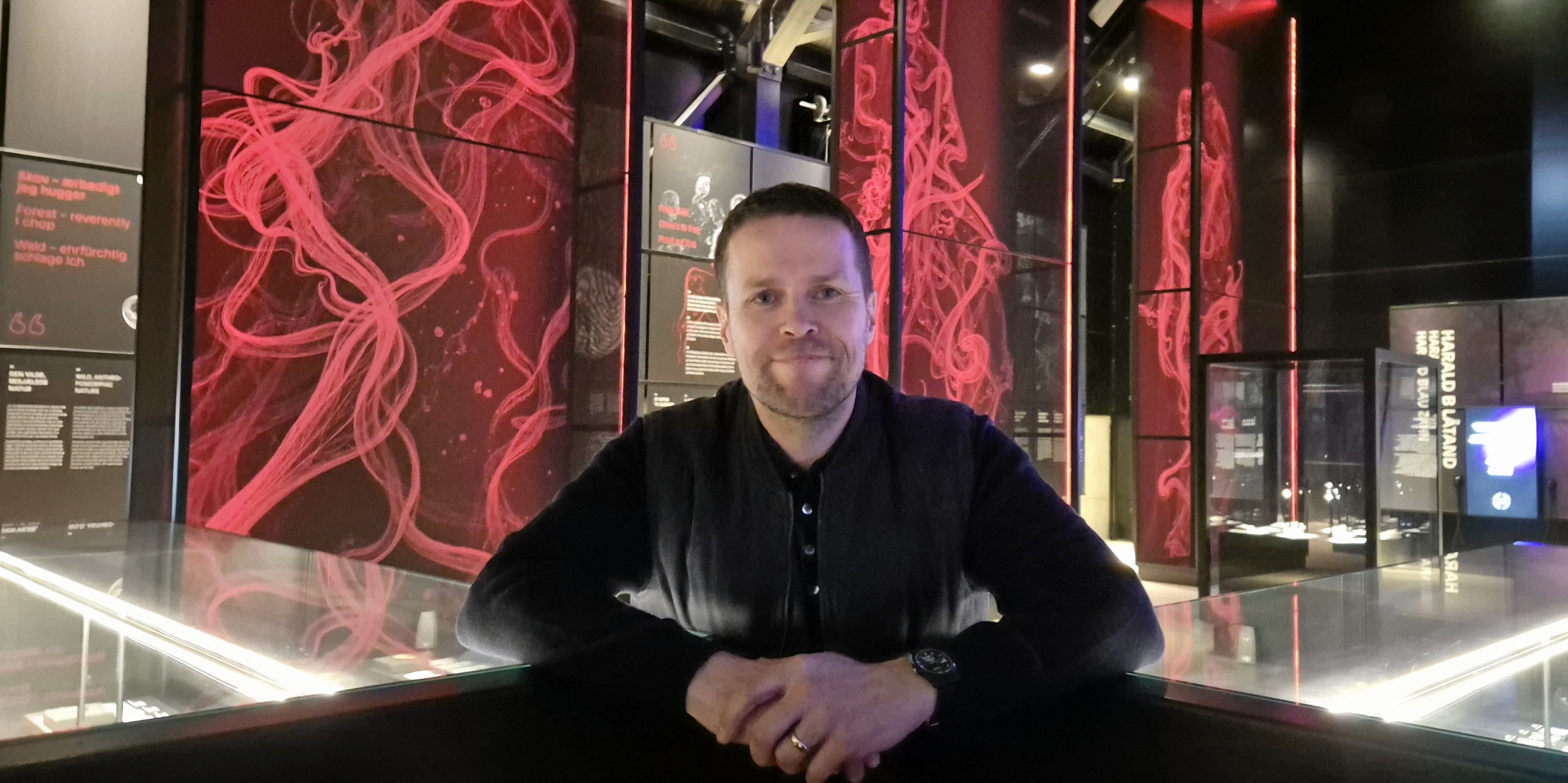 Den nye museumsdirektør, Henrik Hvenegaard Mikkelsen, glæder sig til arbejdet med at gøre Vikingeborgen mere indbydende.