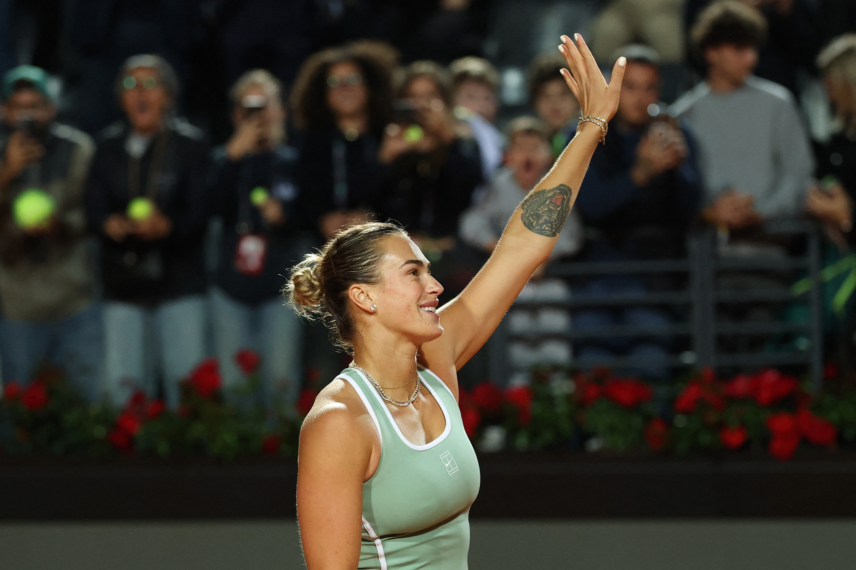 Aryna Sabalenka har været nødt til at konkurrere under neutralt flag på grund af Belarus' støtte til Rusland i krigen mod Ukraine.