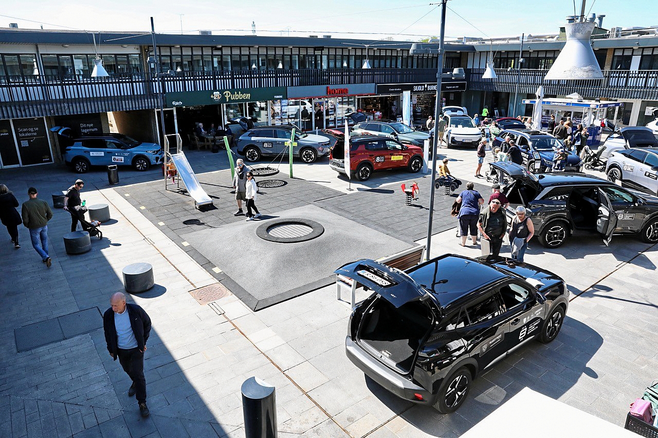 Biler fra Ford, Toyota, Citroén, Nissan, Hyundai og flere andre var på plads til den årlige biludstilling i Egedal Centret. - Jacob Röh Biler fra Ford, Toyota, Citroén, Nissan, Hyundai og flere andre var på plads til den årlige biludstilling i Egedal Centret.