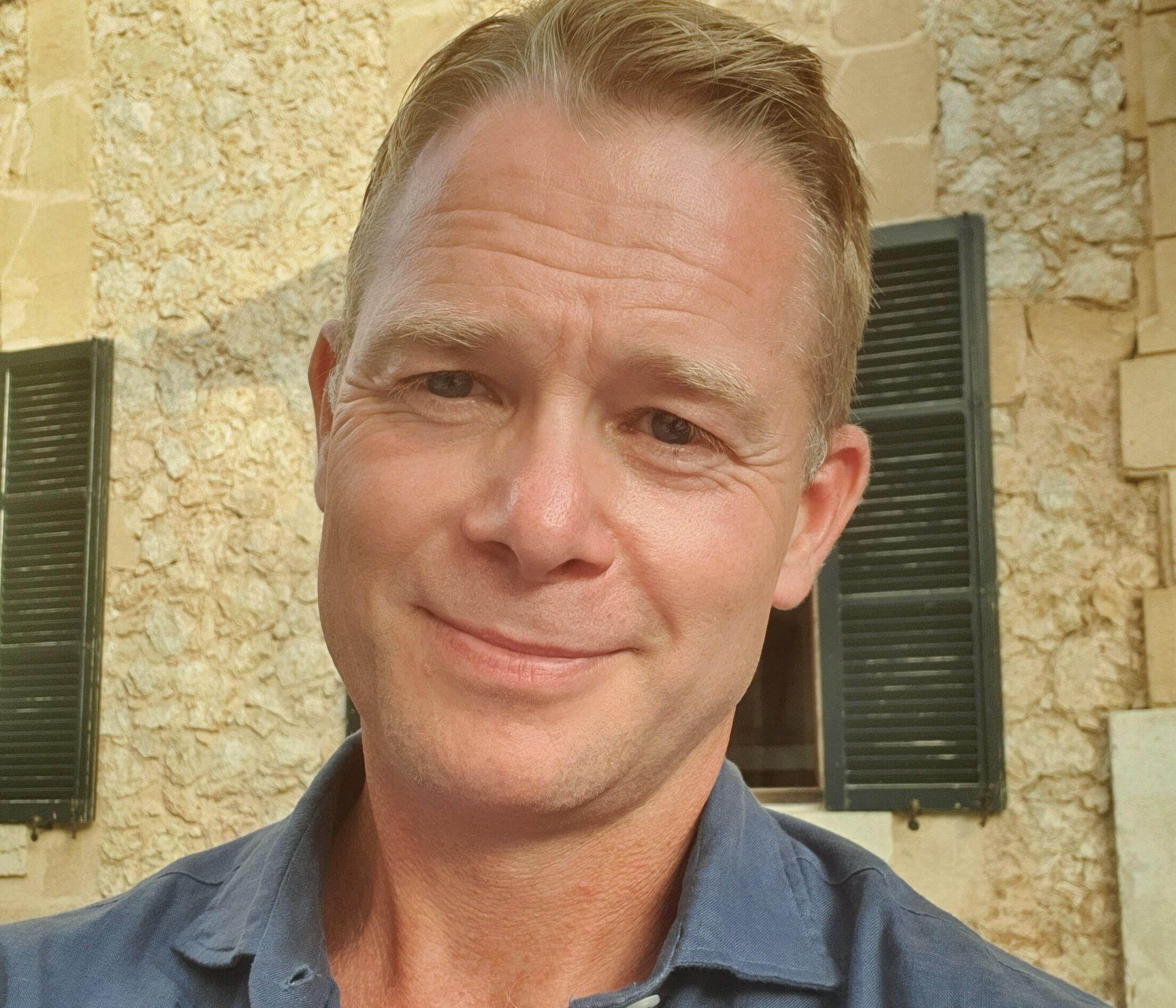 Anders Christensen åbner ny klinik i Nykøbing til den 1. juni.
