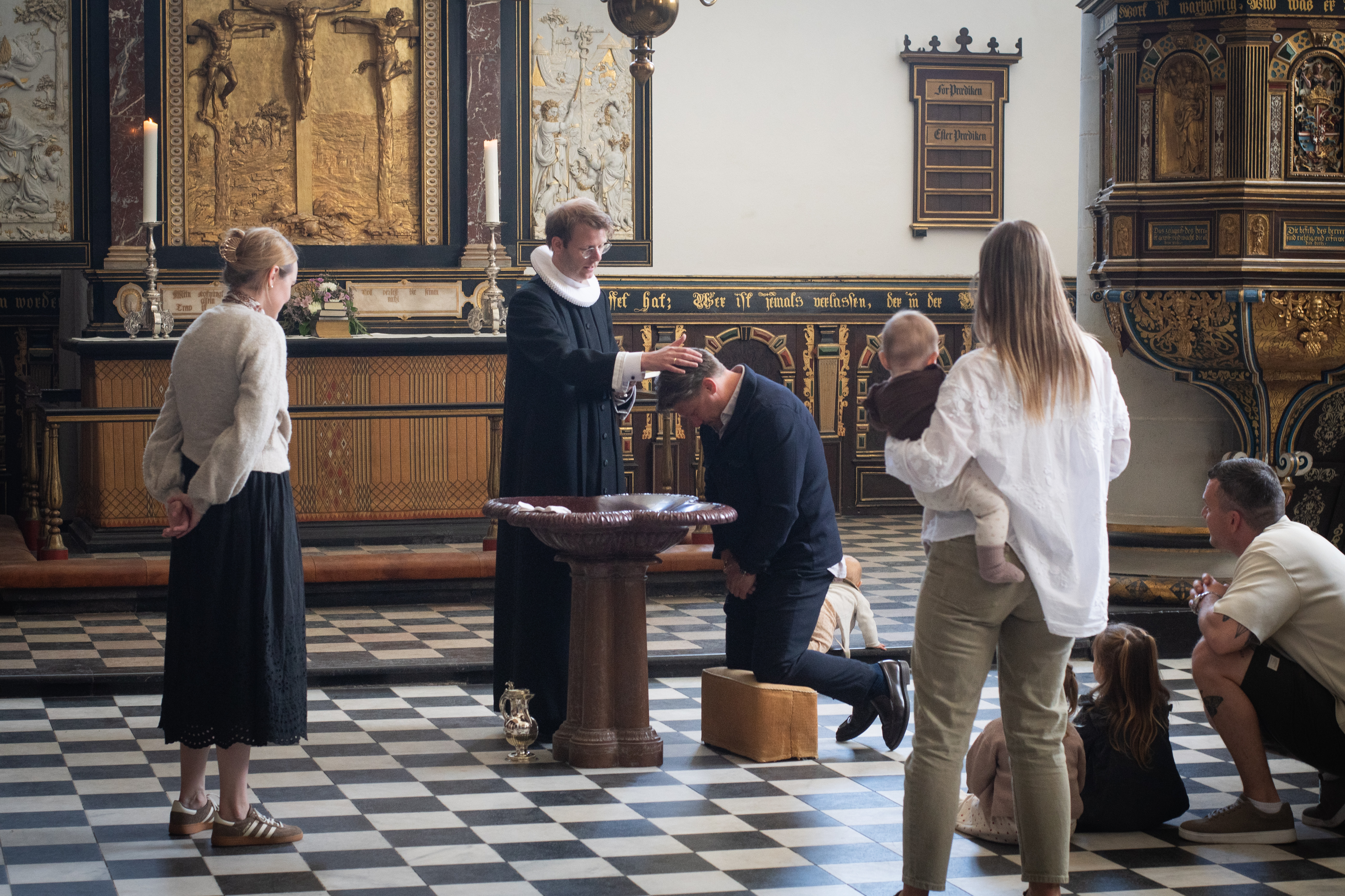 Første drop in-dåb i Kronborg Slotskirke var en succes.