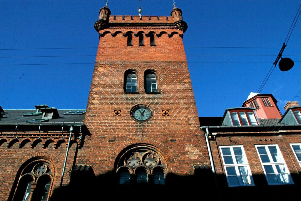 Alle de omkringliggende kommuner har indført borgerforslag. Det vil Helsingør også gerne, men der er lige lidt med økonomien.