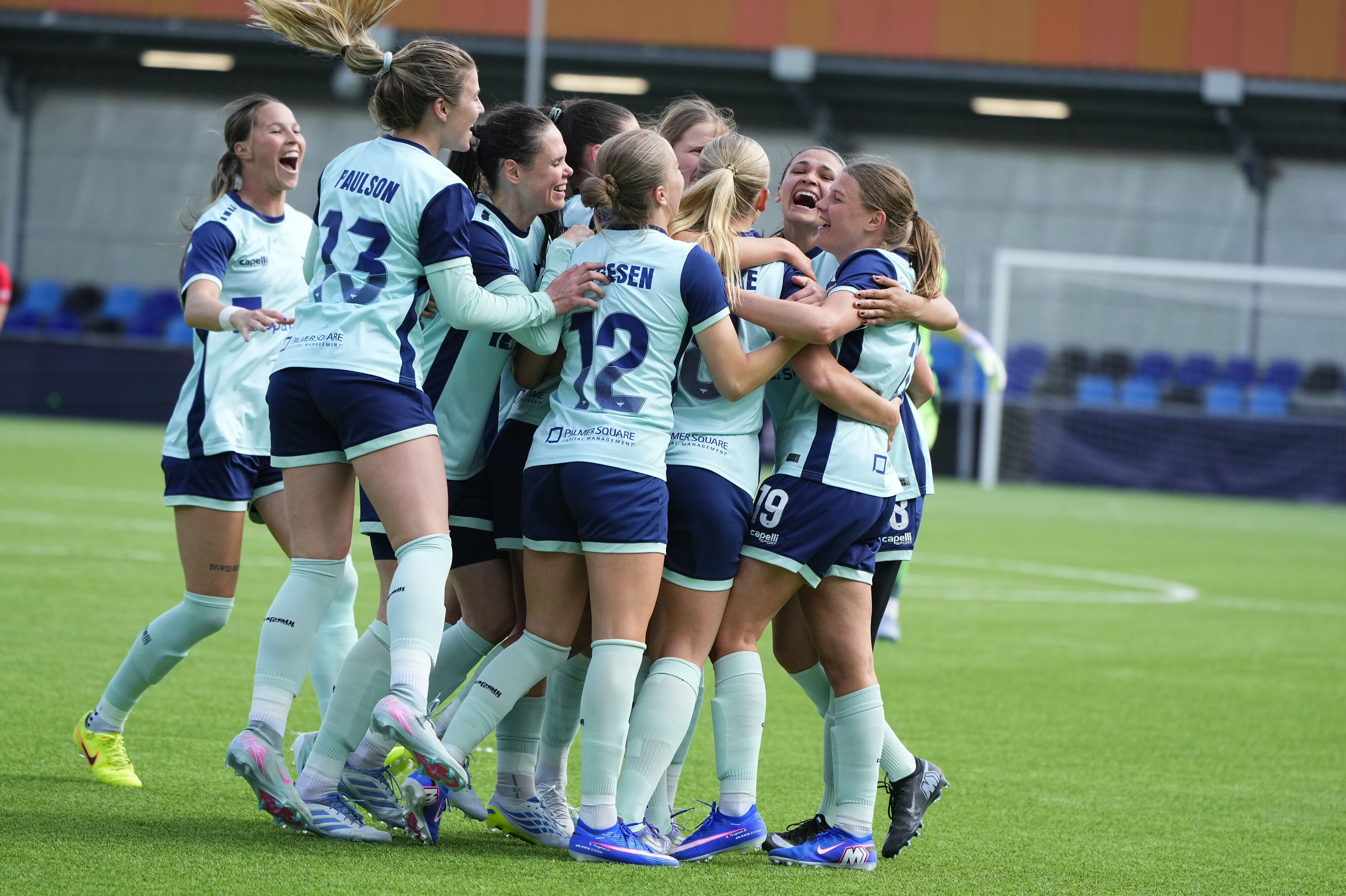 HB Køge-spillerne kunne lørdag fejre klubbens første pokaltitel efter en sejr i finalen over FC Nordsjælland.