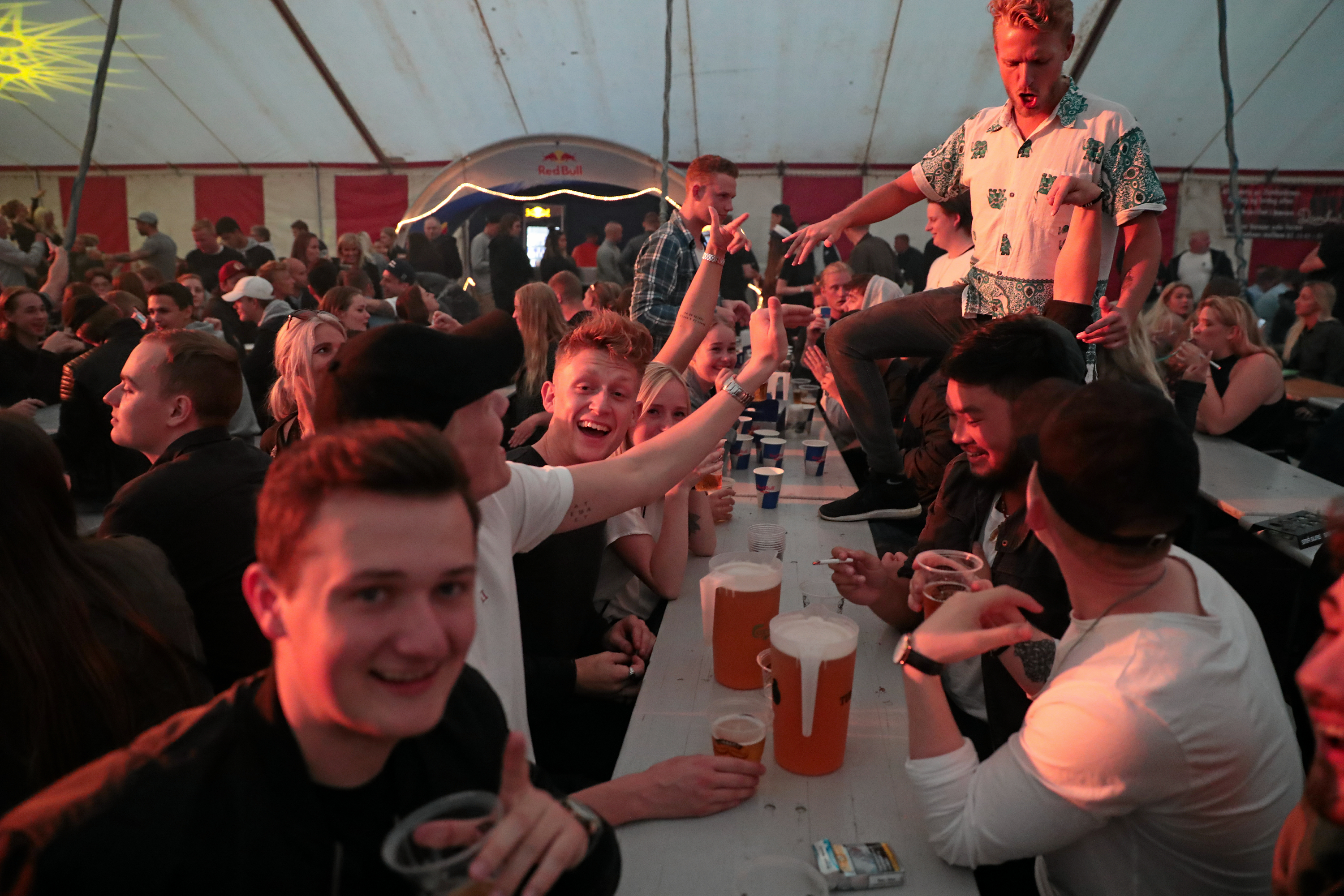 Normalt samles folk i tusindvis til fest og fællesskab under teltet ved Rødovre Byfest, men ikke i år.