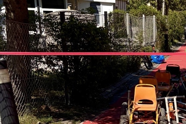 Kommunen oplyser, at legepladsen er åben for alle børn - også uden for Frugthavens åbningstid. - Fredensborg Kommune Kommunen oplyser, at legepladsen er åben for alle børn - også uden for Frugthavens åbningstid.