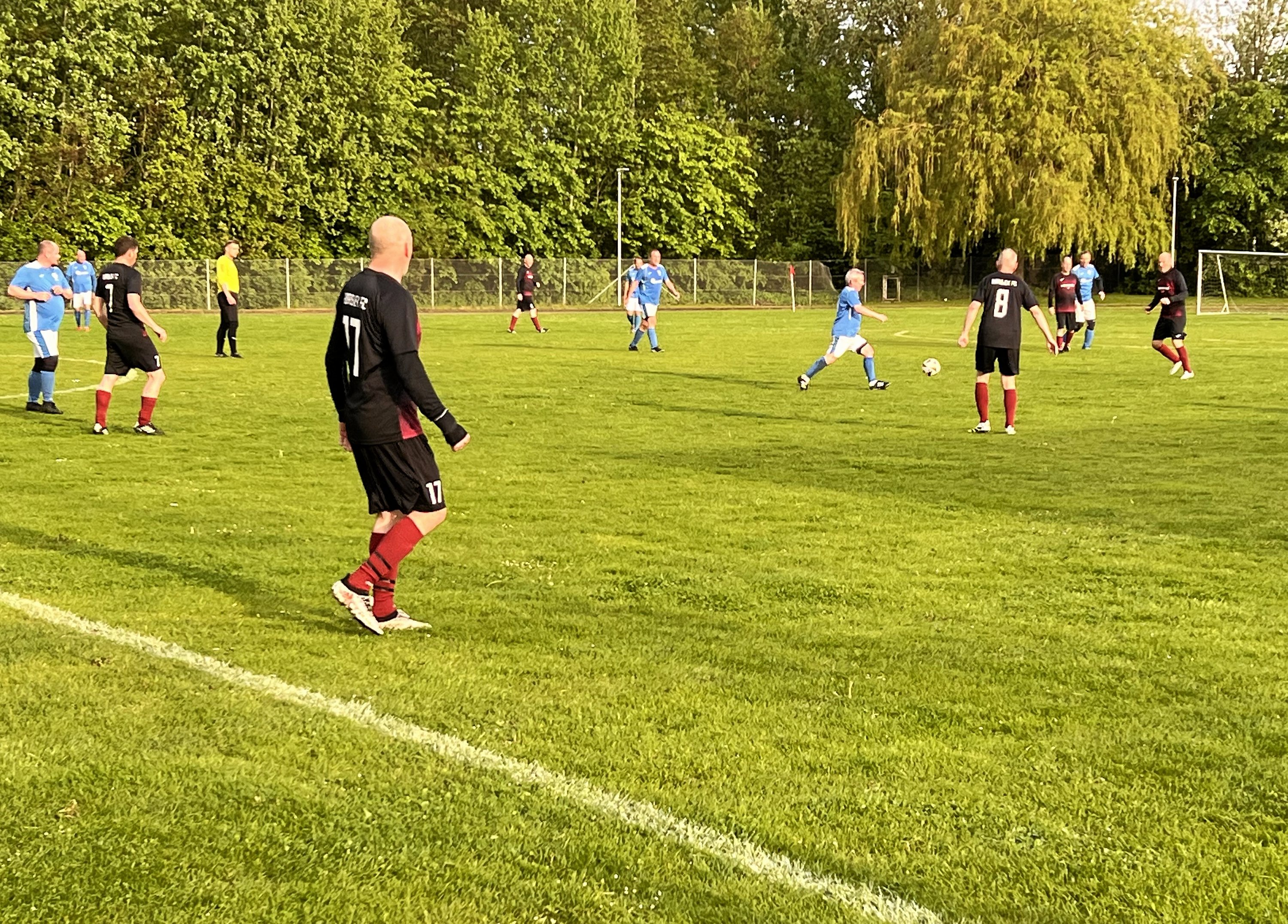 Selv om Rørbæk FC deltager i turneringer for 50+, er der plads til alle i klubben, hvor det sociale samvær også er i højsædet.