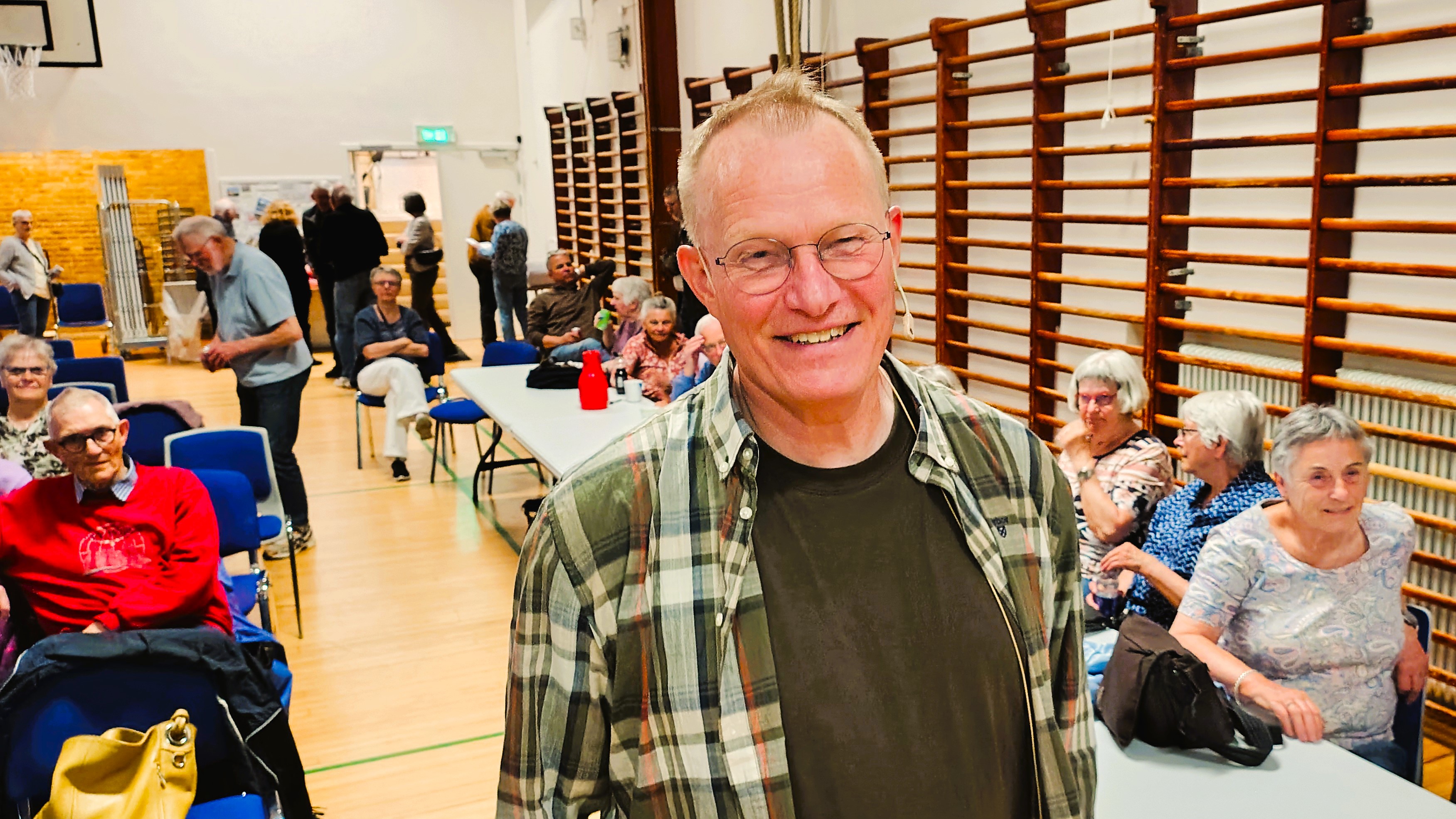 Jens Ulriksen i sit foredrags pause i Historisk Forening for Skibby-egnen.