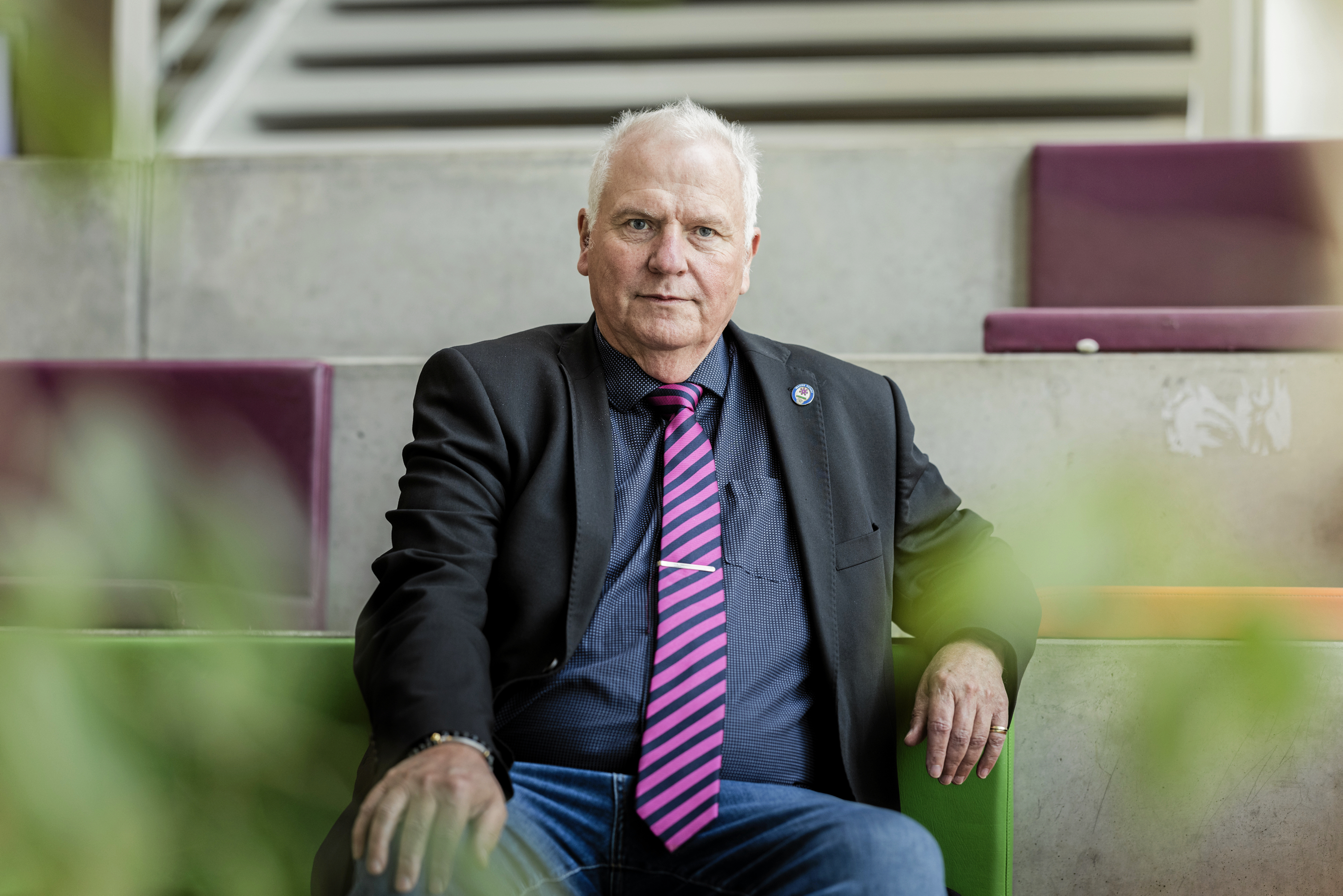 - Det er møgærgerligt for de berørte elever, der var godt i gang med deres eksamen, siger Stig Johansen, direktør på Køge Handelsskole.
