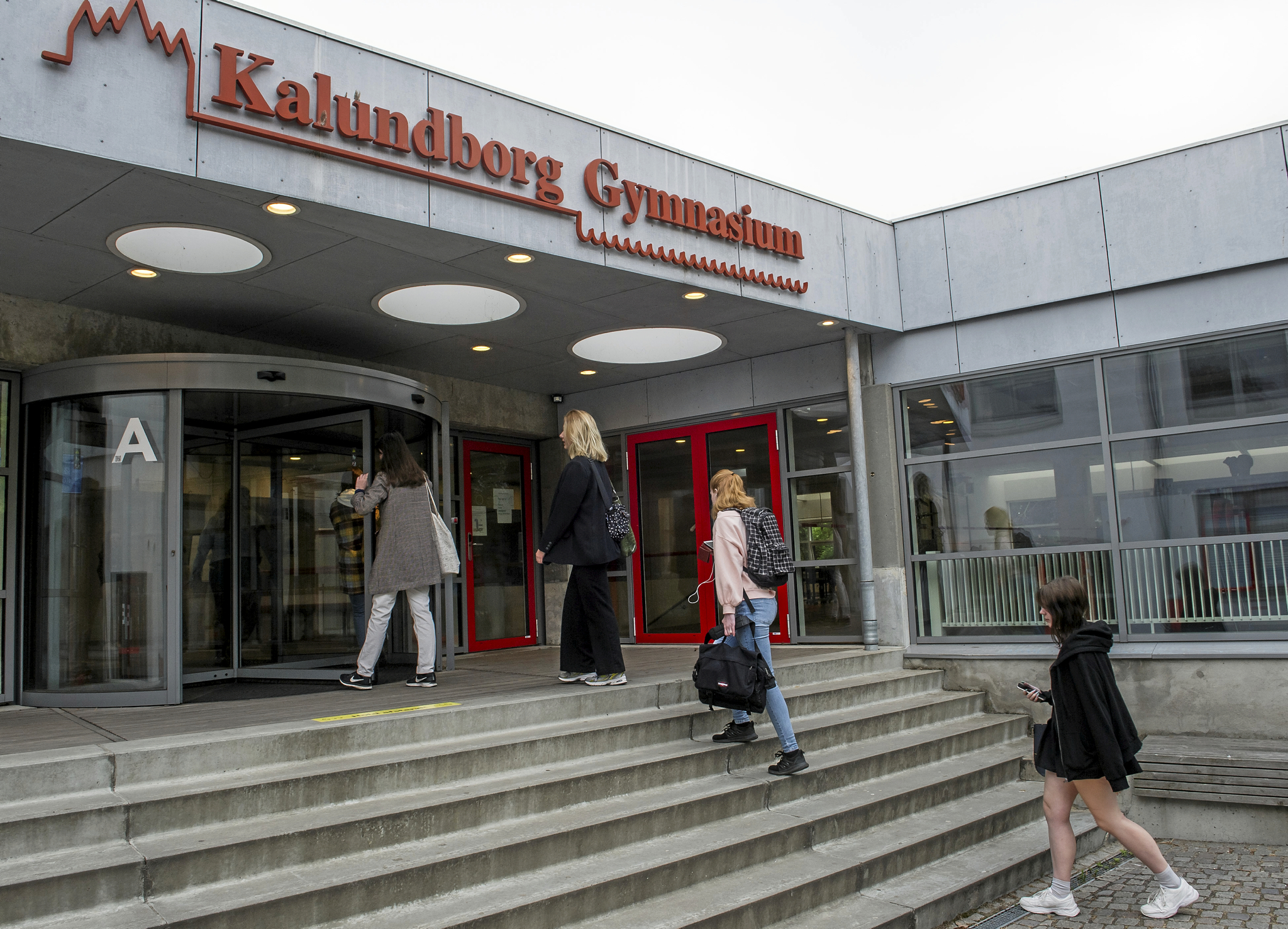 Rektor i Kalundborg efterlyser klare AI-retningslinjer til uddannelsessystemet.