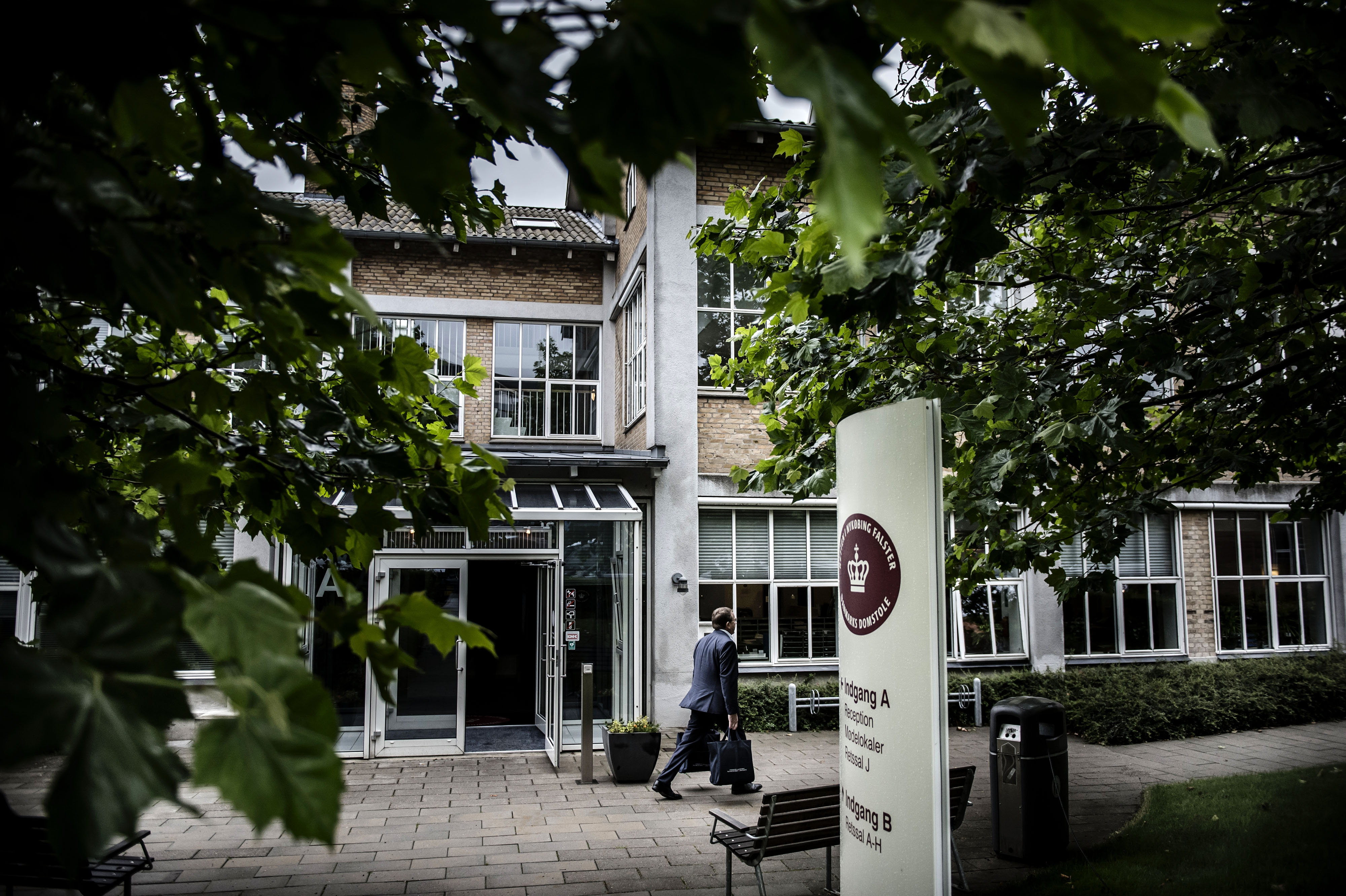 Retten i Nykøbing Falster indleder fredag sag mod ægtepar, der er tiltalt for forsikringssvindel med at lade millionyacht synke. (Arkivfoto).