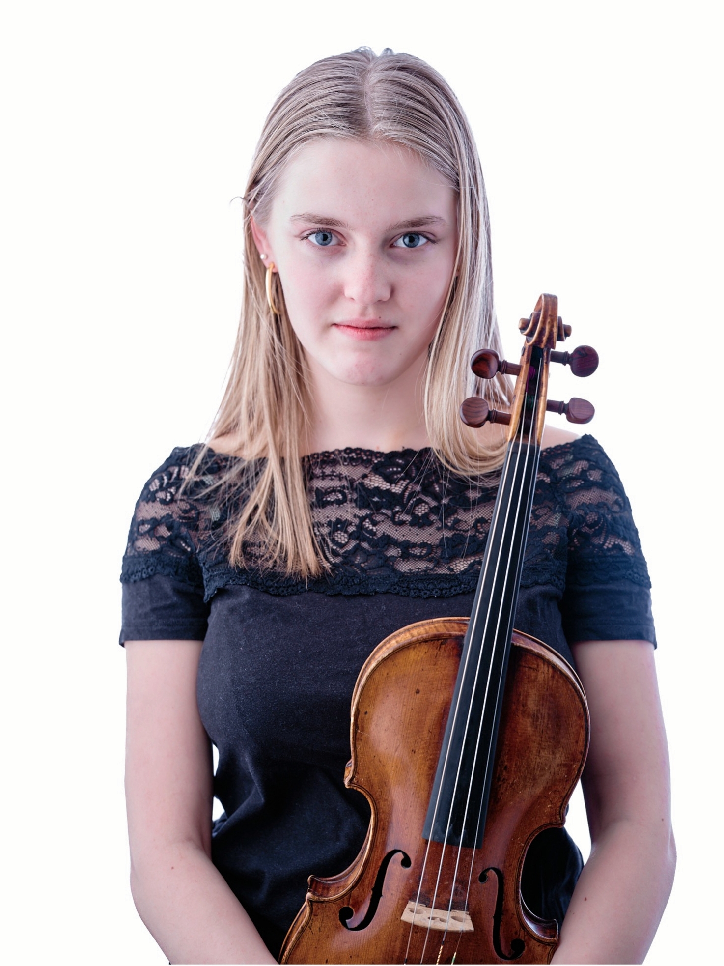 Selma Christensen Teilmann giver violinkoncert. - Christina van Soest Selma Christensen Teilmann giver violinkoncert.