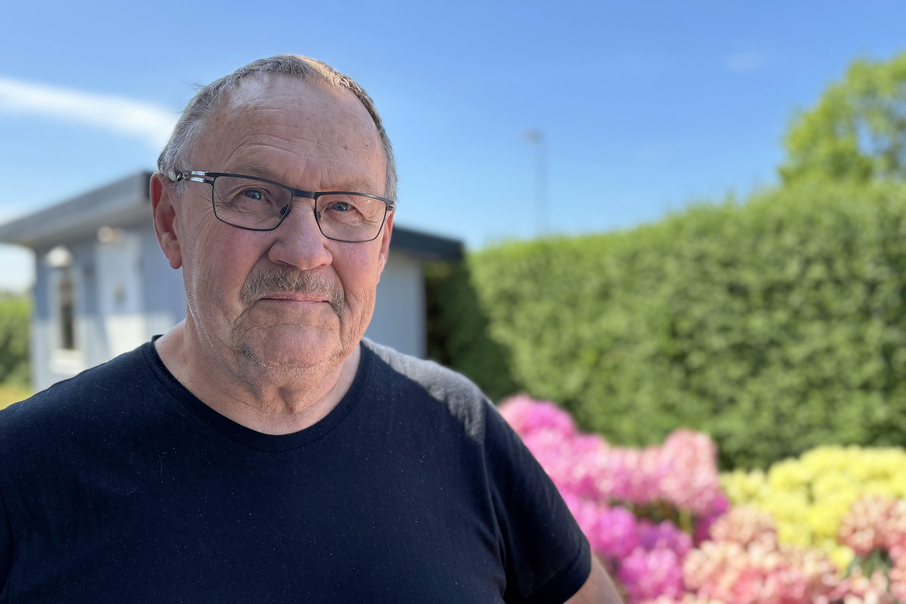Peter Friis Jensen, Rosenvej 2 i Fårevejle Stationsby, vil gerne have fjernvarme, men ikke før Odsherred Varme har fået styr på alle løse ender.