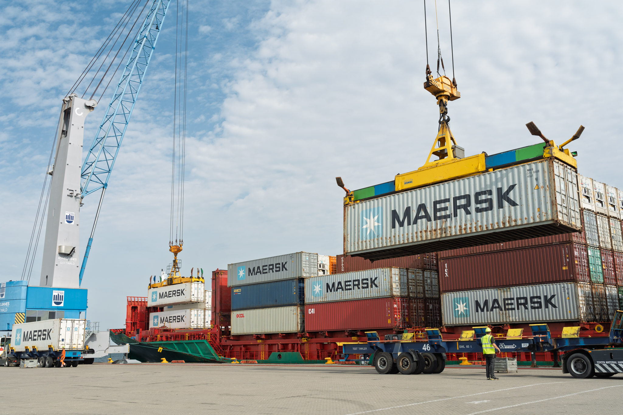 Kalundborg Havn og APM Terminals er klar til næste fase i udviklingen af Green Zealand Gateway med amtibionen om at blive Sjællands største containerhavn .