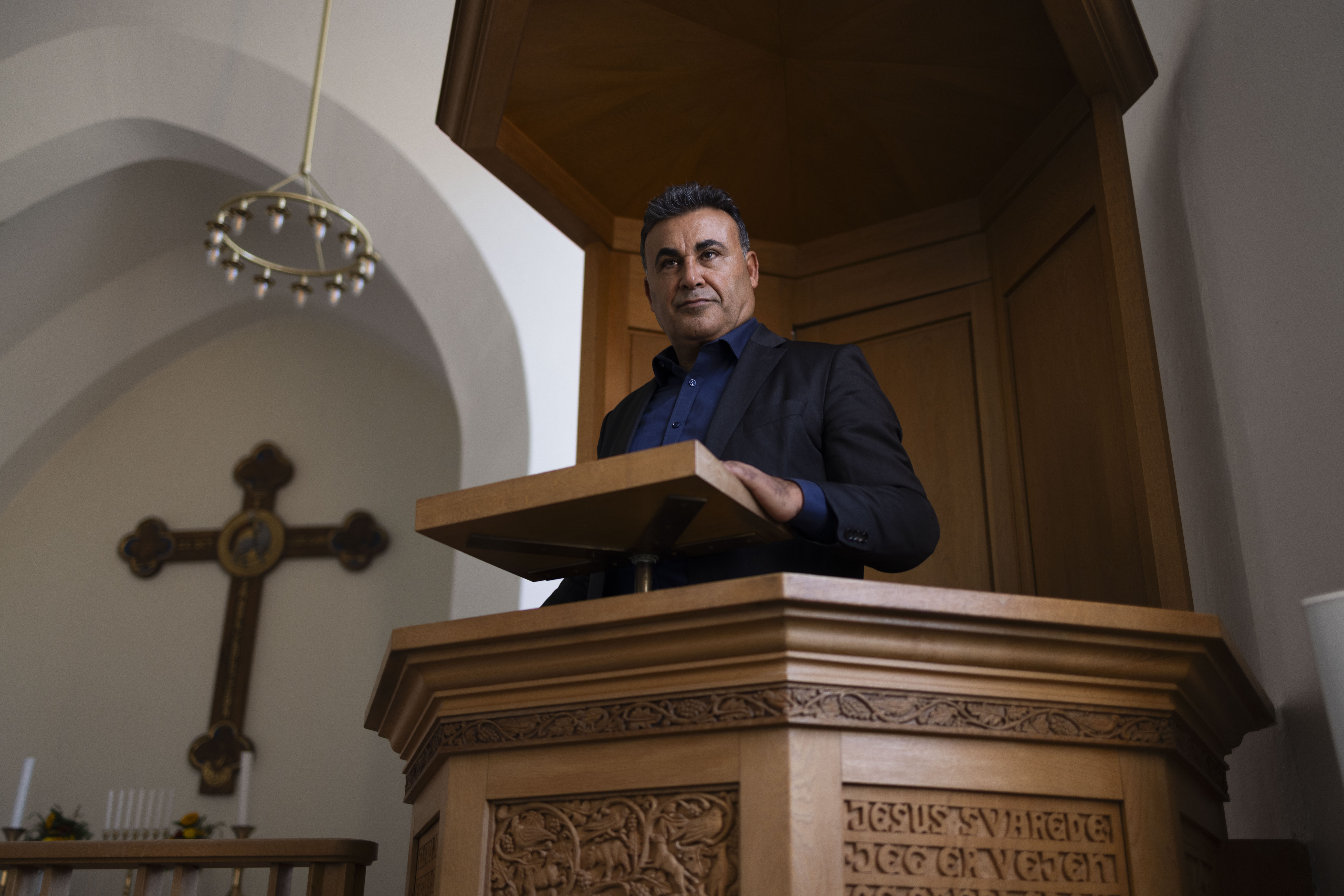 Naser Khader får sit første embede som præst den 1. juli.