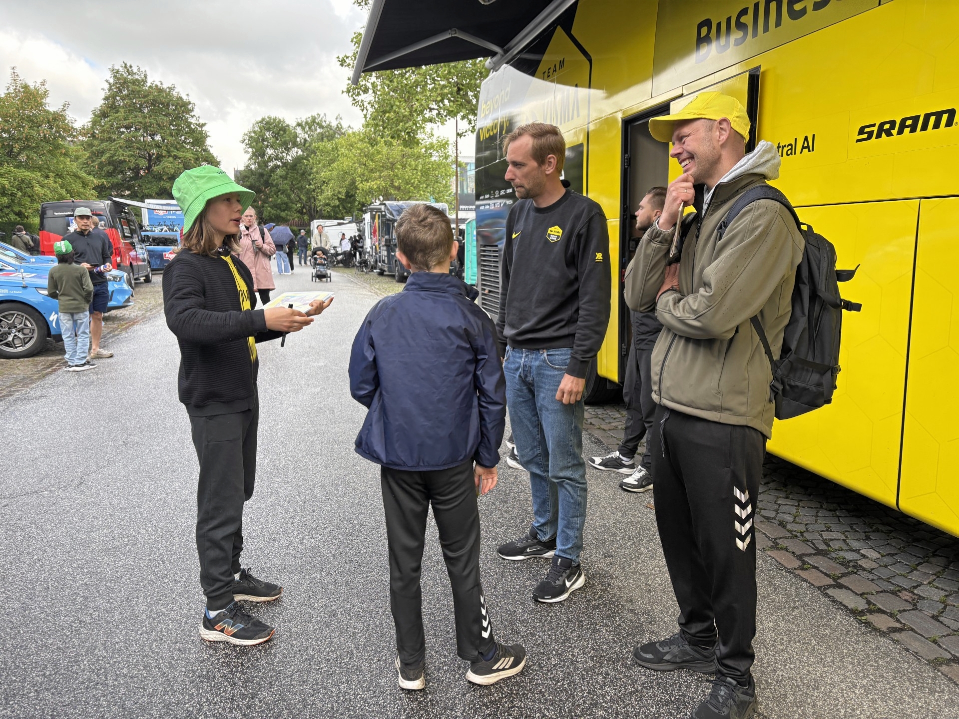 To augrafer fra Visma-holdet er i hus. Ikke Jonas Vingegaards, for han kører ikke Copenhagen Sprint. - Kristian Jørgensen To augrafer fra Visma-holdet er i hus. Ikke Jonas Vingegaards, for han kører ikke Copenhagen Sprint.