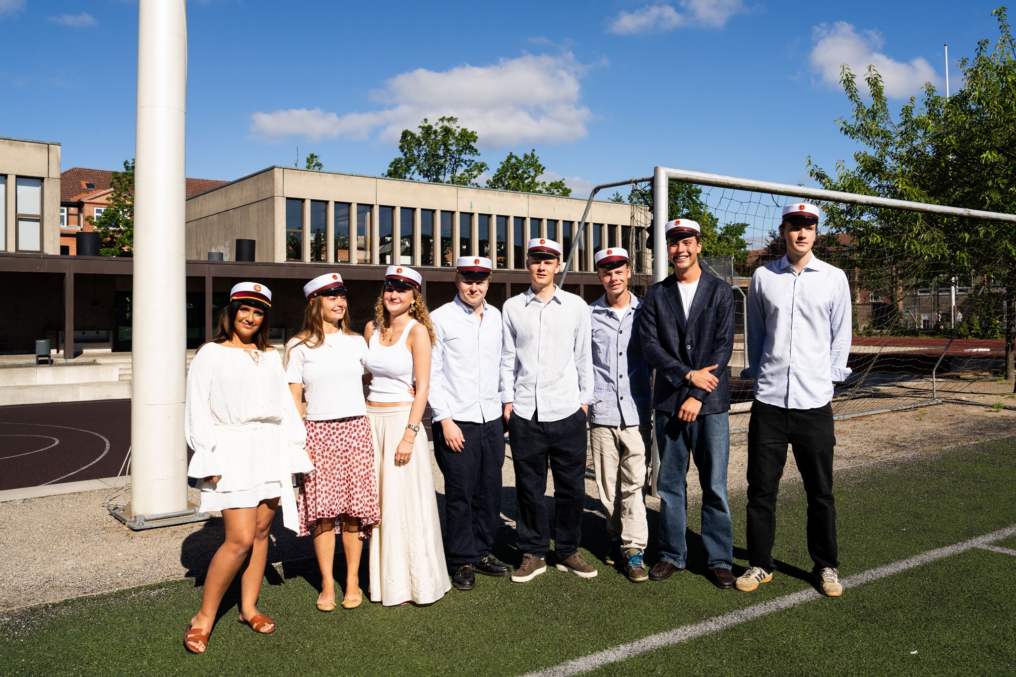 Øregård Gymnasiums første studenter.
