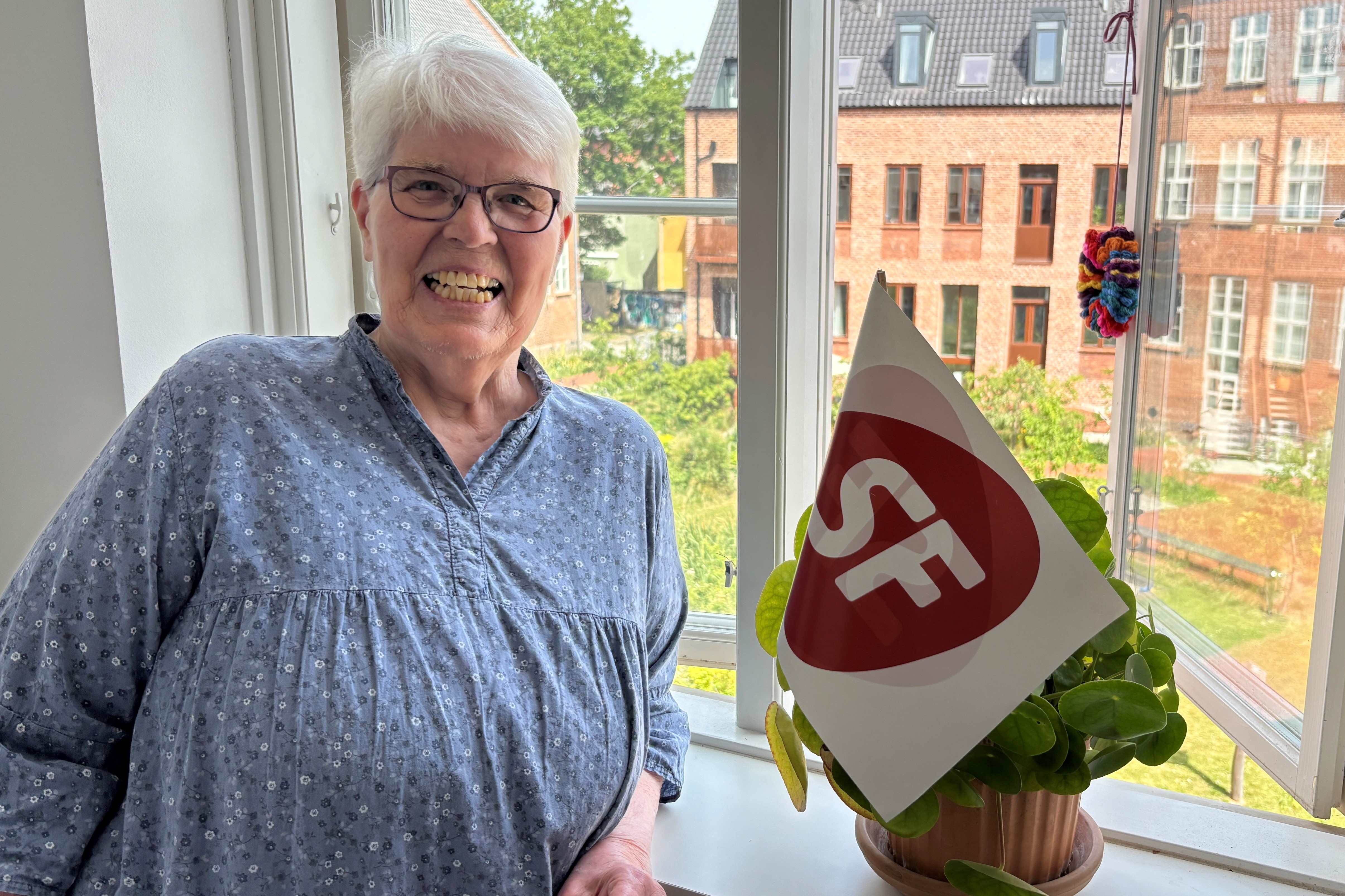 Birgit Pedersen er flyttet ind på den tidligere Gråbrødre Skole. 80 års-fødselsdagen er fejret på forhånd.