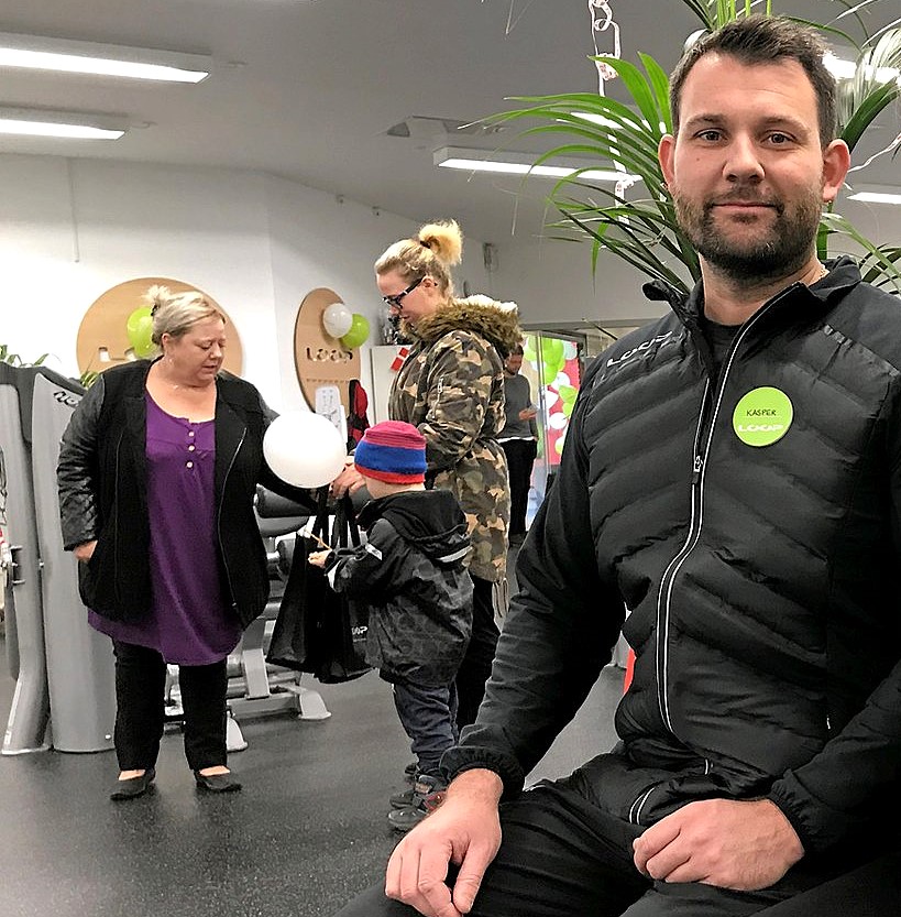 Kasper Kryger har siden 2019 ejet den tidligere Netto-bygning i Algade i Korsør. Nu er bygningen solgt, og motionscentret Loop Fitness, der har til huse i bygningen, skal finde nogle nye rammer.