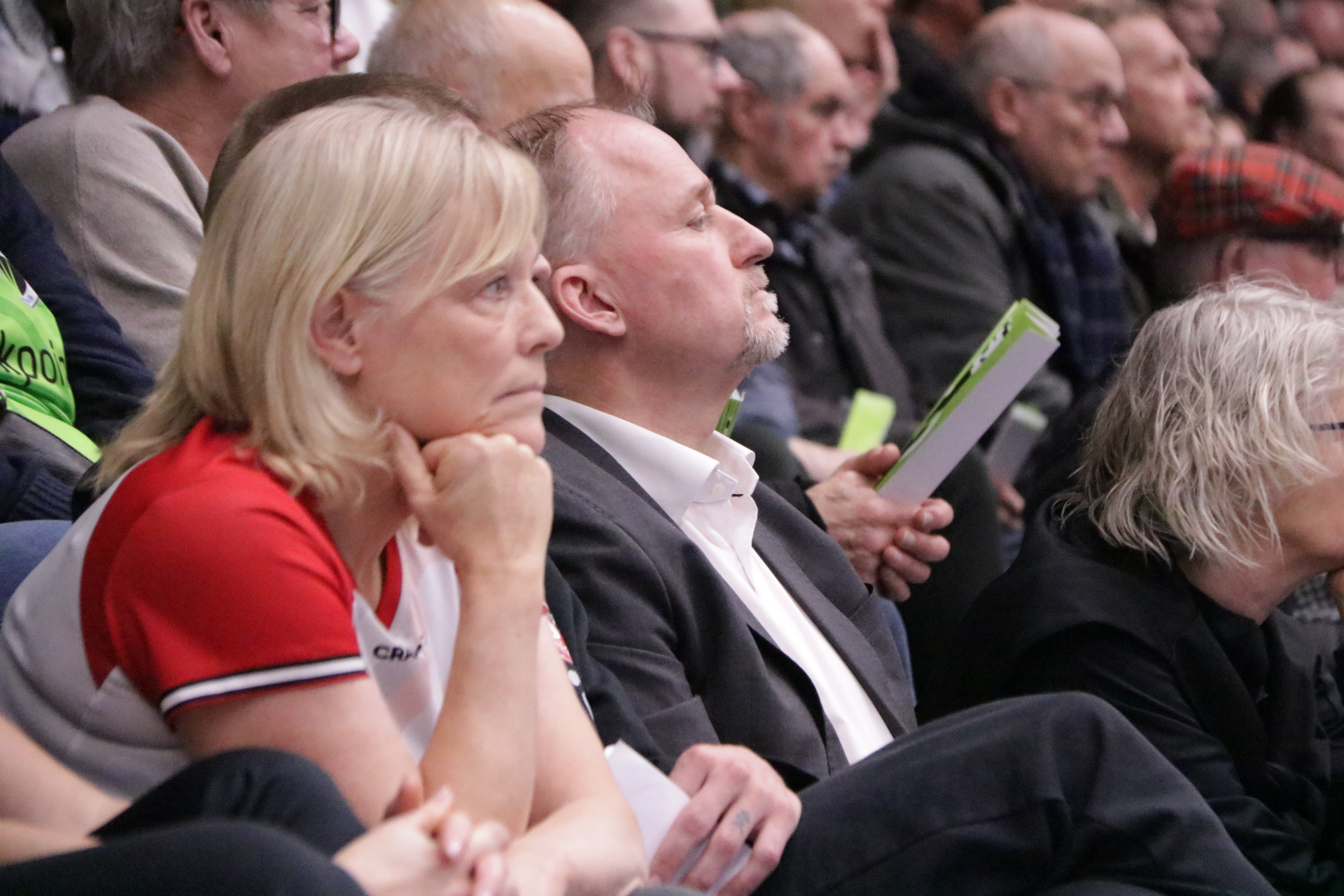 Helle Rasmussen (tv.) og Lars Vinther sammen under en af HØJs herrekampe i sidste sæson. Nu er det mangeårige makkerskab slut.