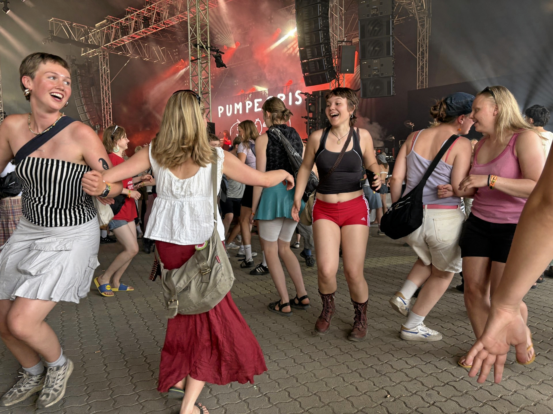 Folkemusik på den festival, der altid har forsøgt at være på forkant? Svaret fra de unge er ja-tak.