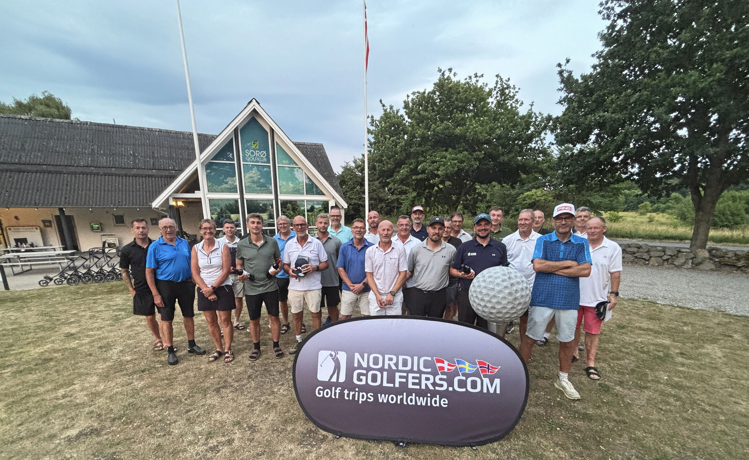 Deltagerne der gennemførte golf-maraton.