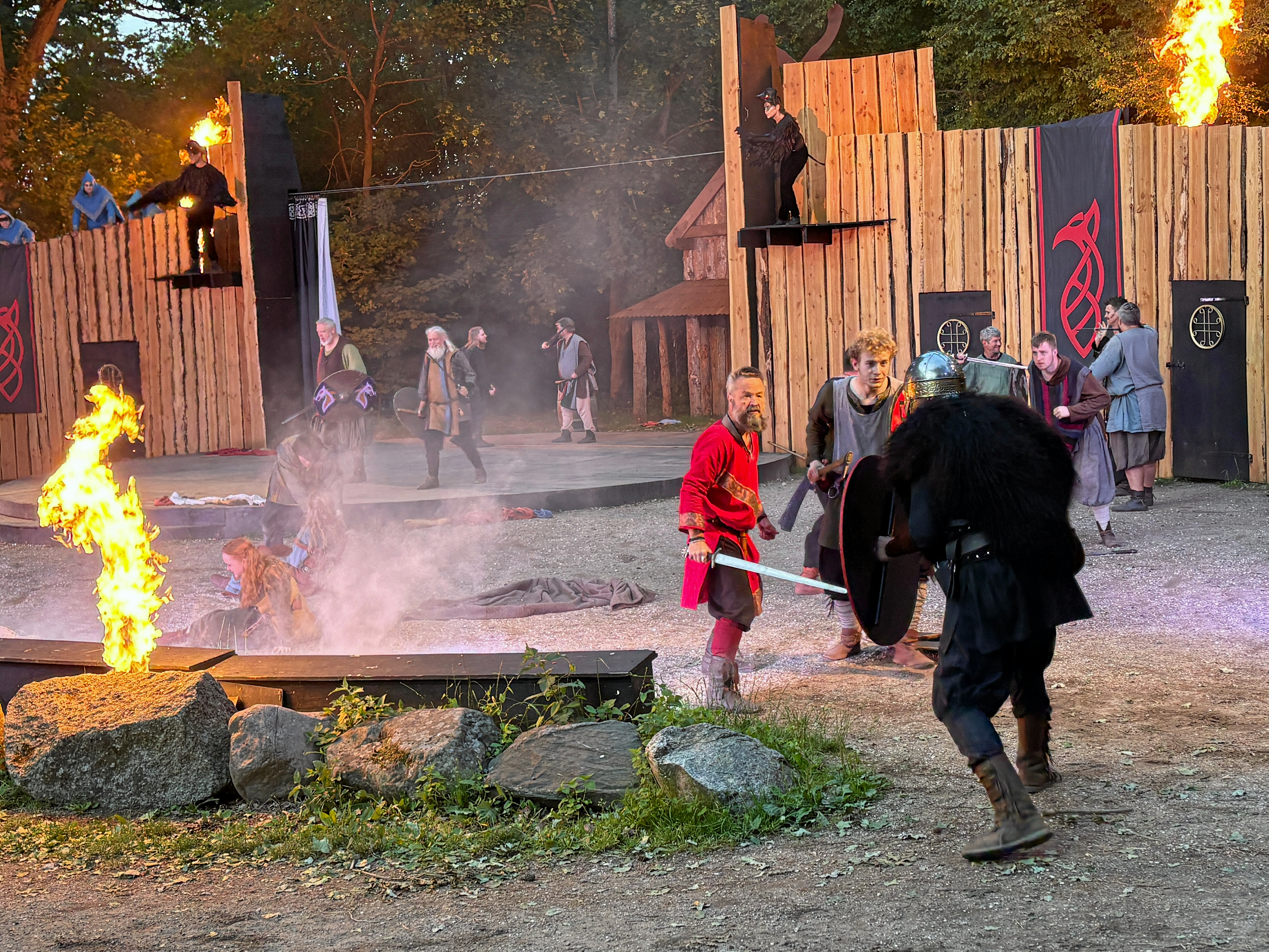 Den endelige kamp om magten er i gang i forestillingen Skjold - søn af Odin, der var årets Vikingespil.