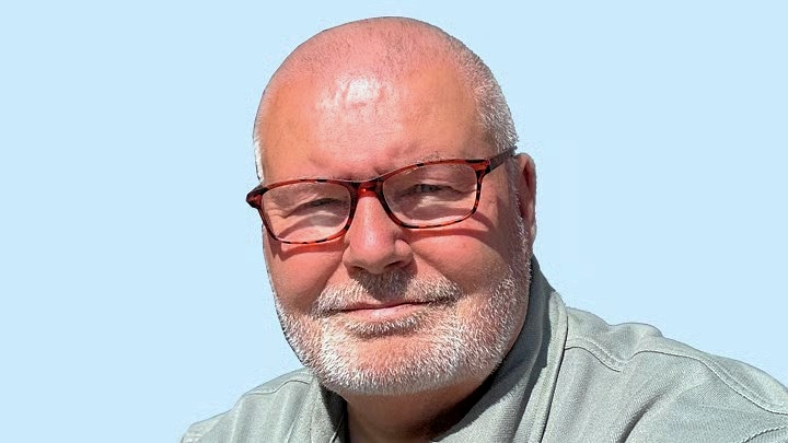 - Den danske model bygger på, at løn- og arbejdsvilkår ikke fastsættes af Folketinget eller ensidigt af arbejdsgiverne, skriver Michael Vilebæk.
