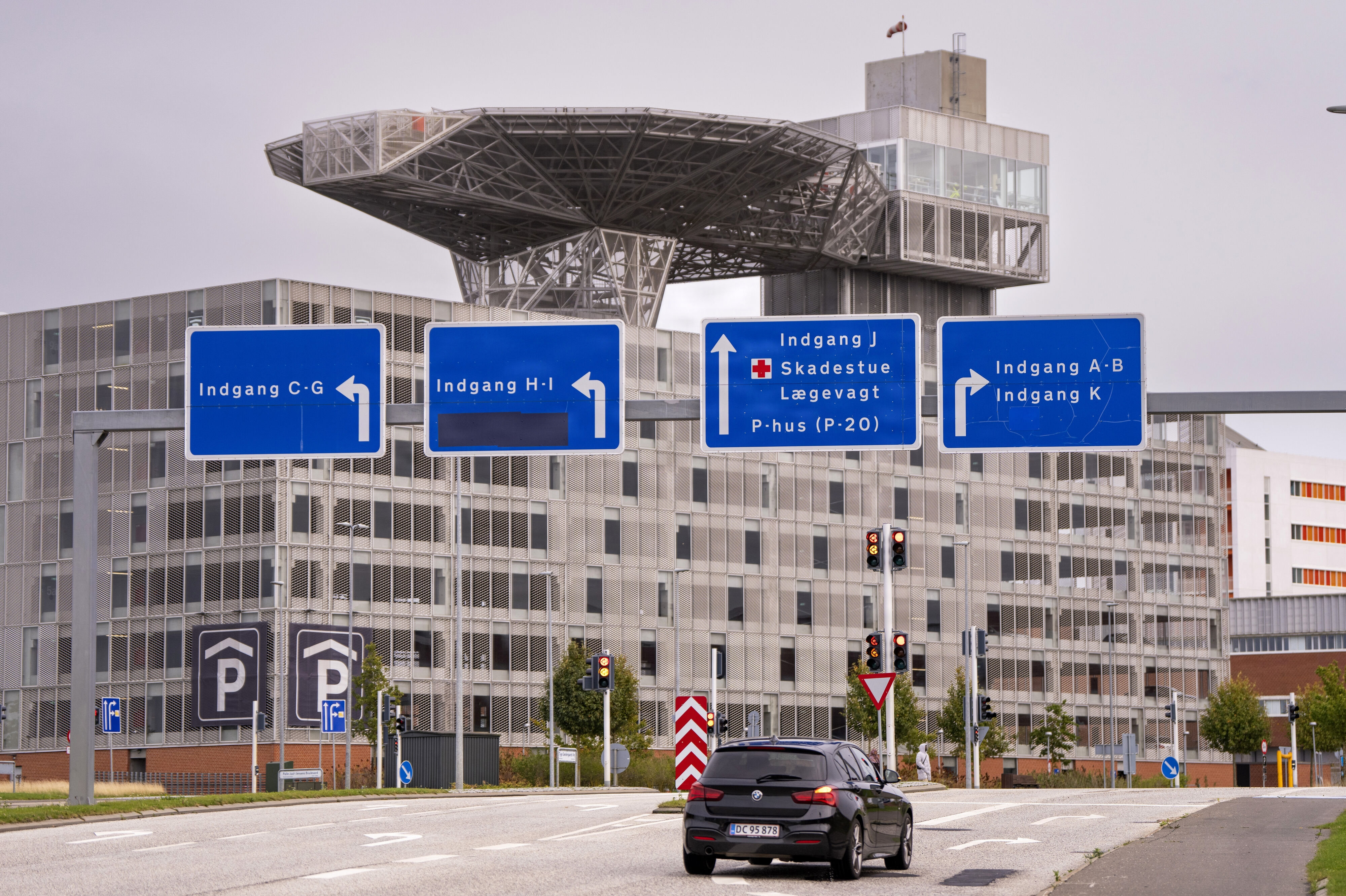 En mand er fløjet til Aarhus Universitetshospital i Skejby efter en ulykke på en vandrutsjebane i Jesperhus Feriepark. Manden var ved bevidsthed efter ulykken. (Arkivfoto).