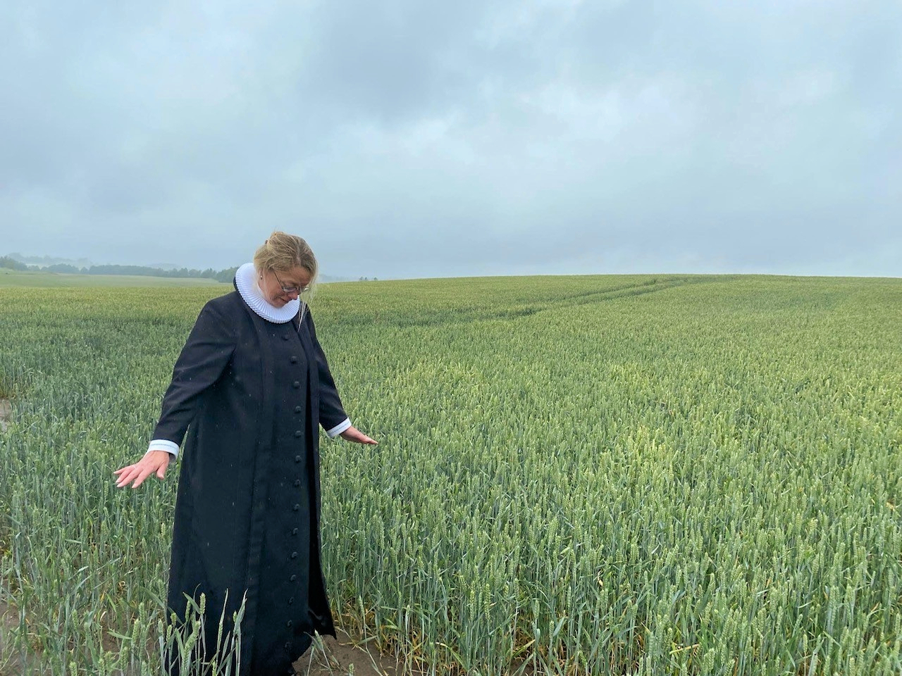 Plantningen bliver alt andet end traditionel. Menighedsrådet ønsker en skov, der opleves naturlig og inviterer til ophold, fortæller præst i Ledøje og Smørum Sogn Edith Thingstrup