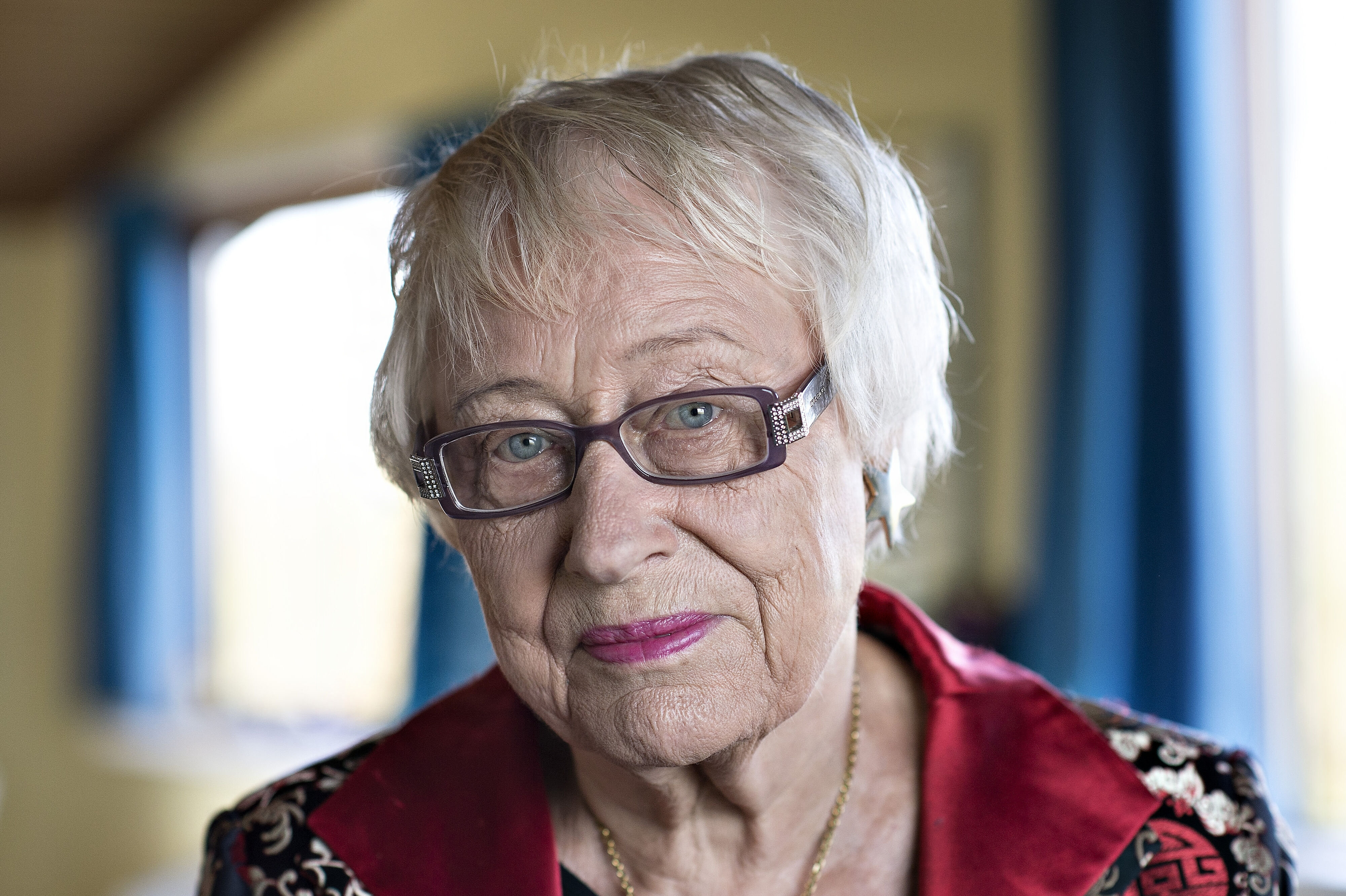 Tidligere rektor ved Kunstakademiet Else Marie Bukdahl blev fotograferet ved sit sommerhus i Tversted i Vendsyssel i juli 2016. Hun er tirsdag gået bort i en alder af 89 år. (Arkivfoto).