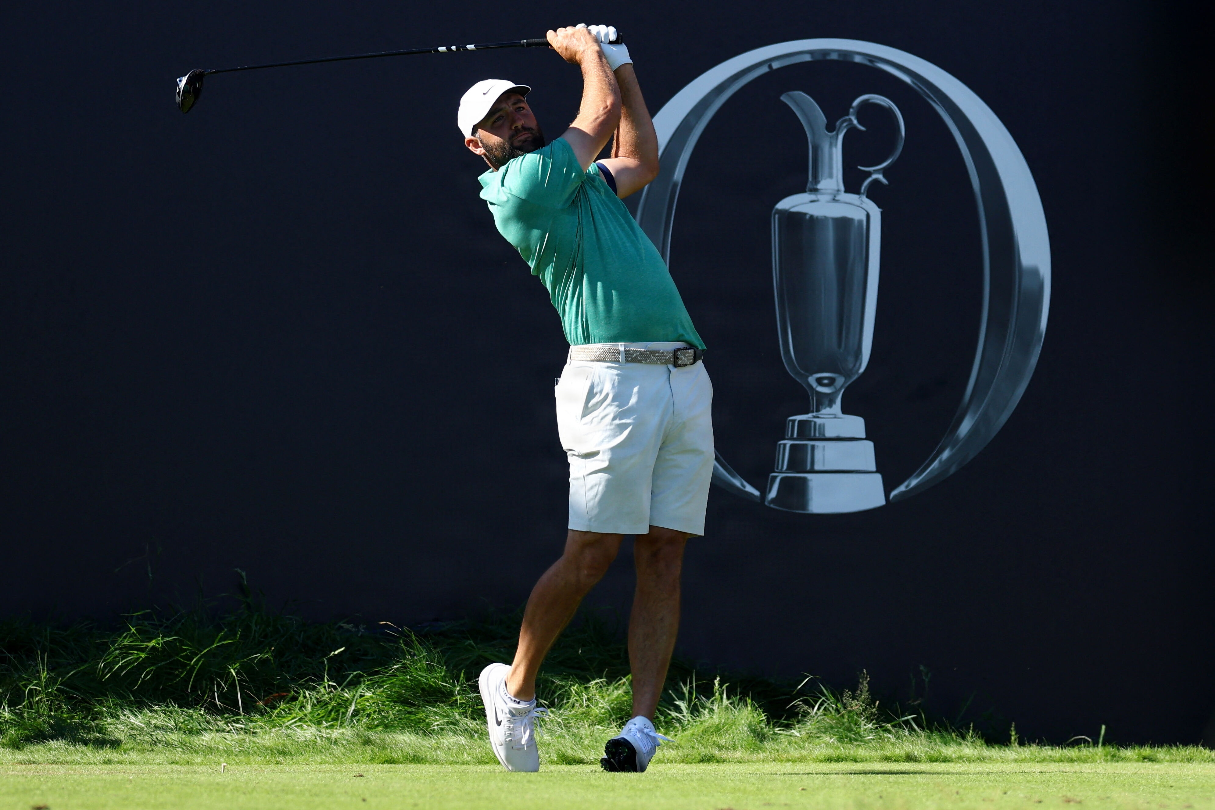 Royal Birkdale Golf Club i Southport lægger i år fairways til The Open, og Scottie Scheffler har haft god tid til at forberede sig.