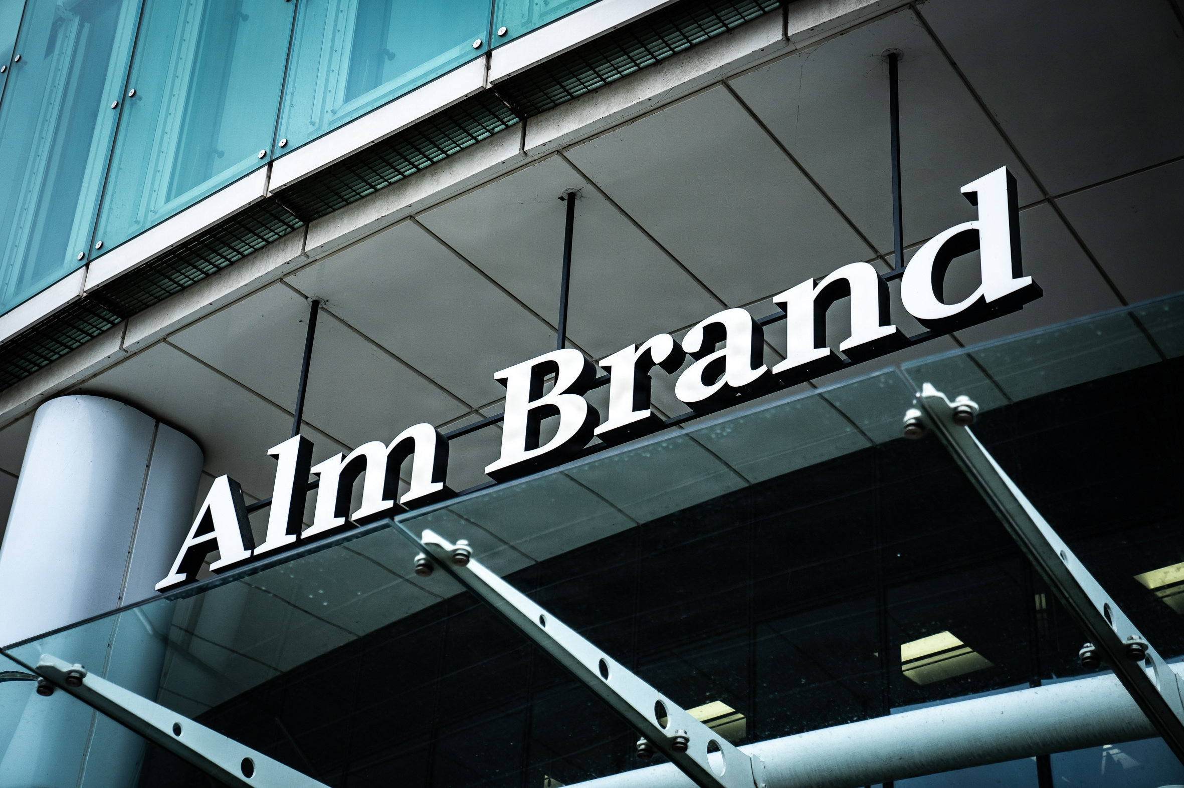 Alm. Brand, der blev grundlagt i 1792 og er blandt Danmarks største forsikringsselskaber, melder om øgede forsikringsindtægter for andet halvår af 2026. Også selskabets investeringer bidrog godt til indtægterne. (Arkivfoto).