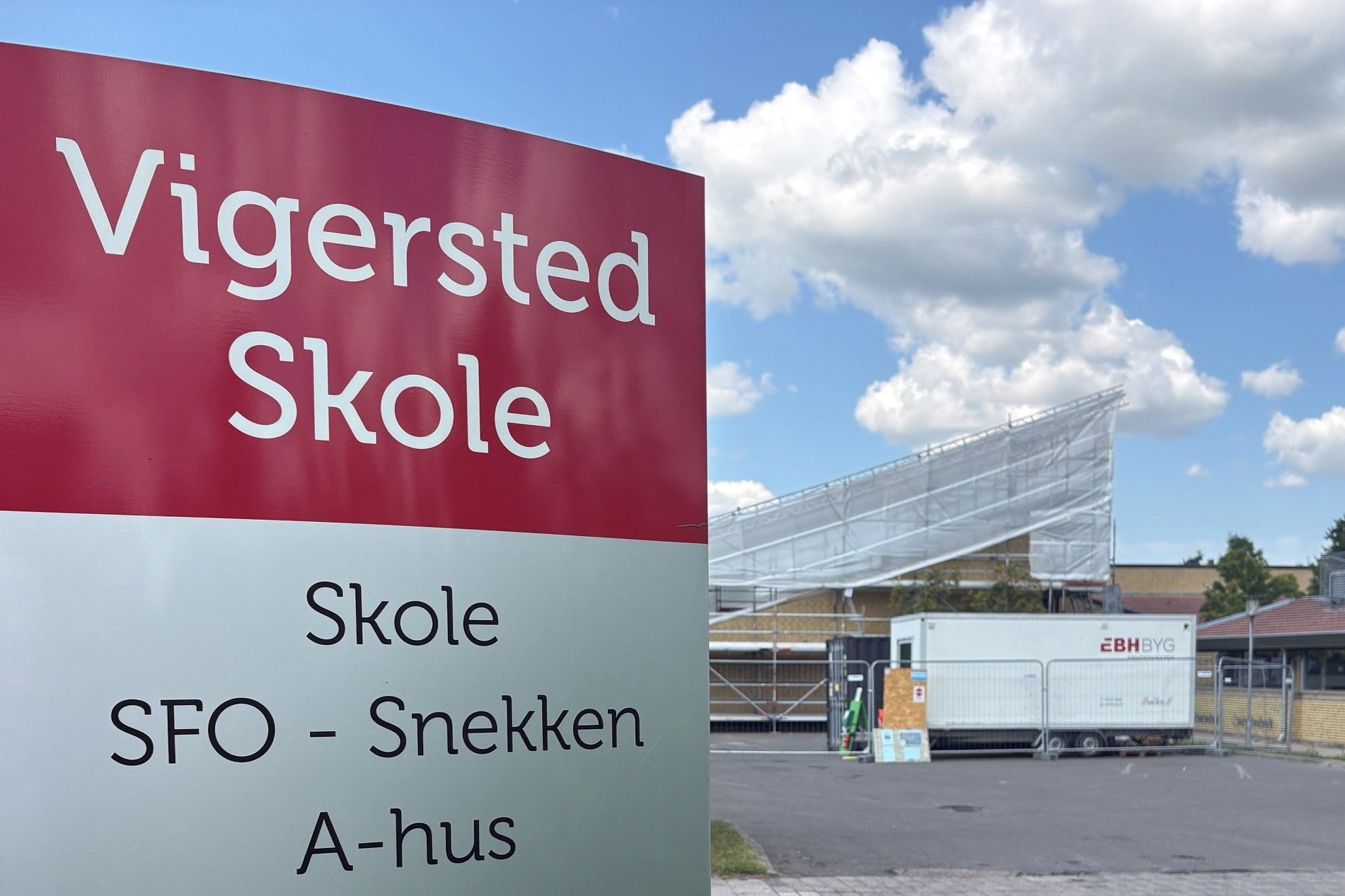 Vigersted Skoles lofter er konstrueret i 1970'erne efter andre håndværksprincipper end i dag. Det bliver der rettet op på nu.