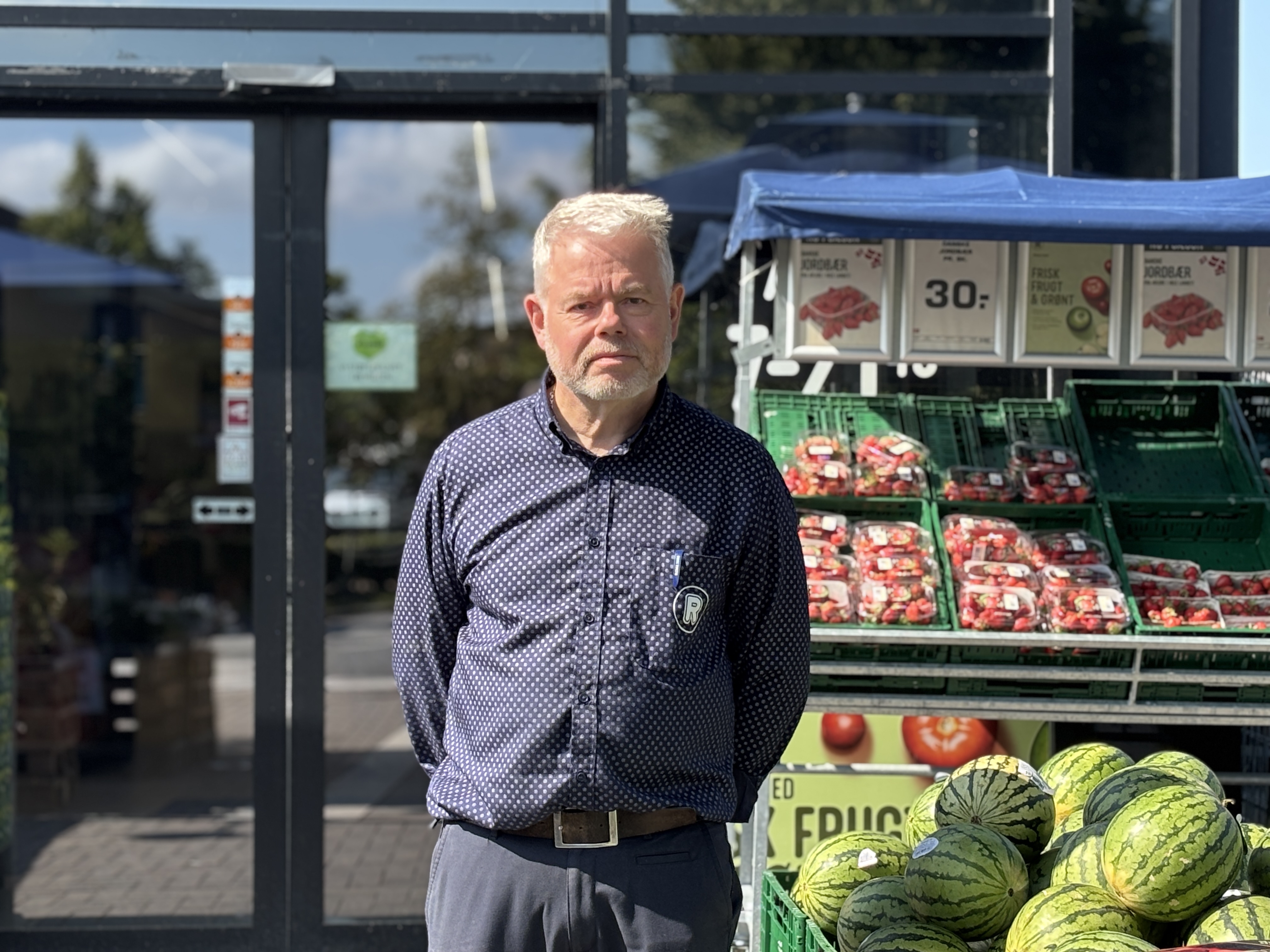 De mange butikstyverier er en stor hovedpine for Jack Helgesen, der er købmand i Rema1000.