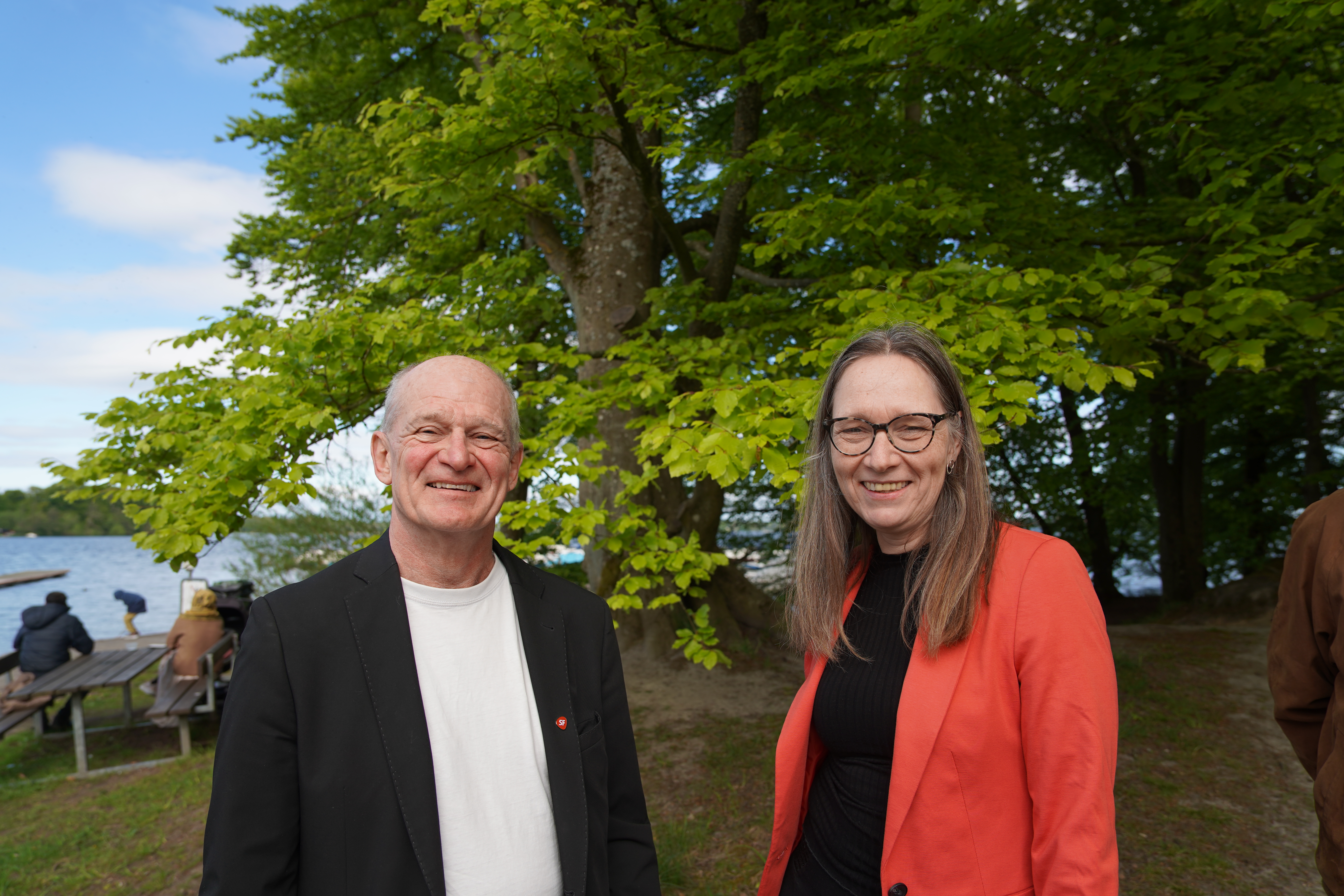 Kari Astrid Thynebjerg, forperson for SF Furesø, og Jan Kjældgaard, Byrådsmedlem for SF, er skribenterne bag denne udgave af den politiske klumme.