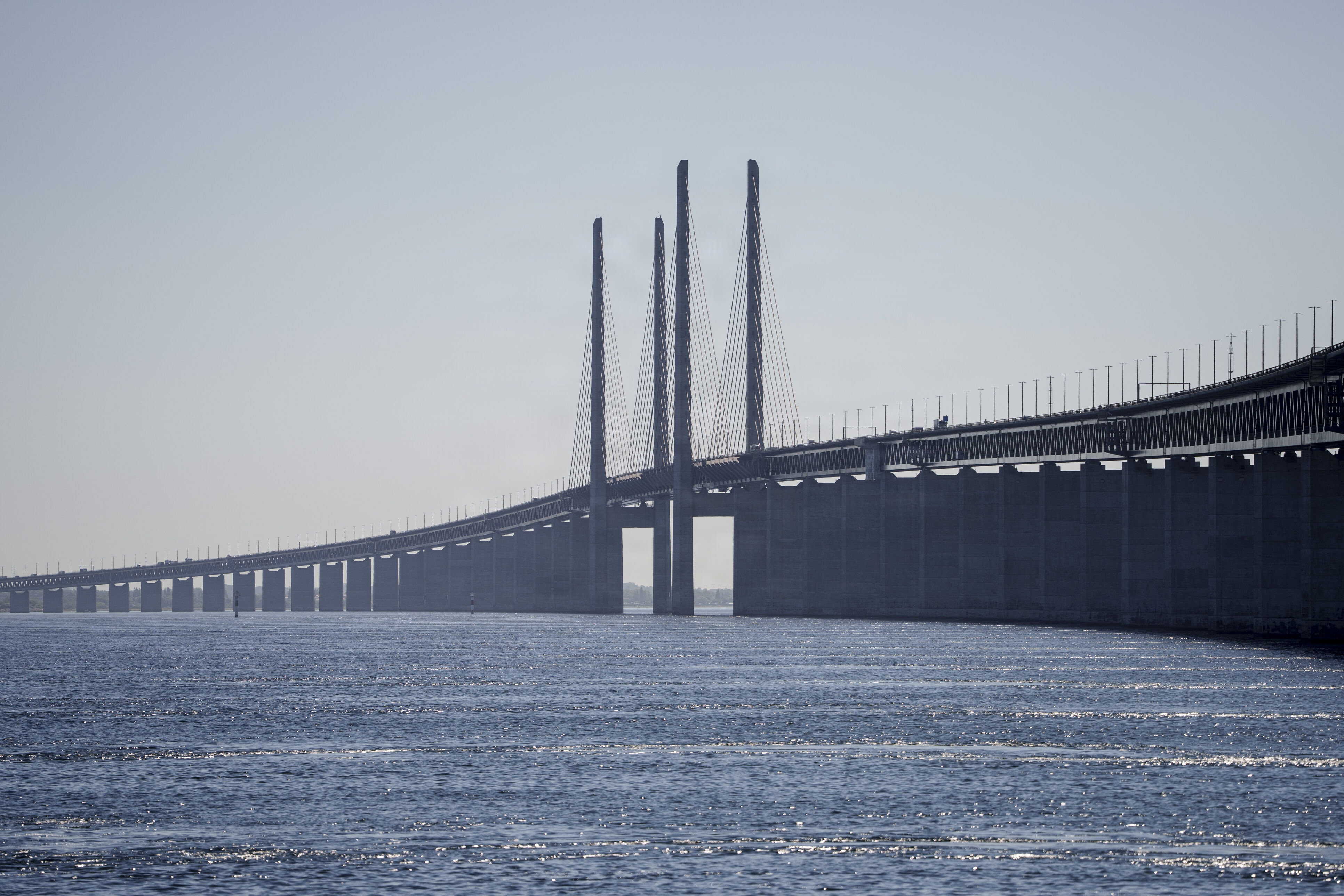 Årets sommertrafik over Øresundsbroen har sat nye rekorder. Den seneste uge har broen slået både døgn-, weekend- og ugerekord for antallet af passagerer. (Arkivfoto).