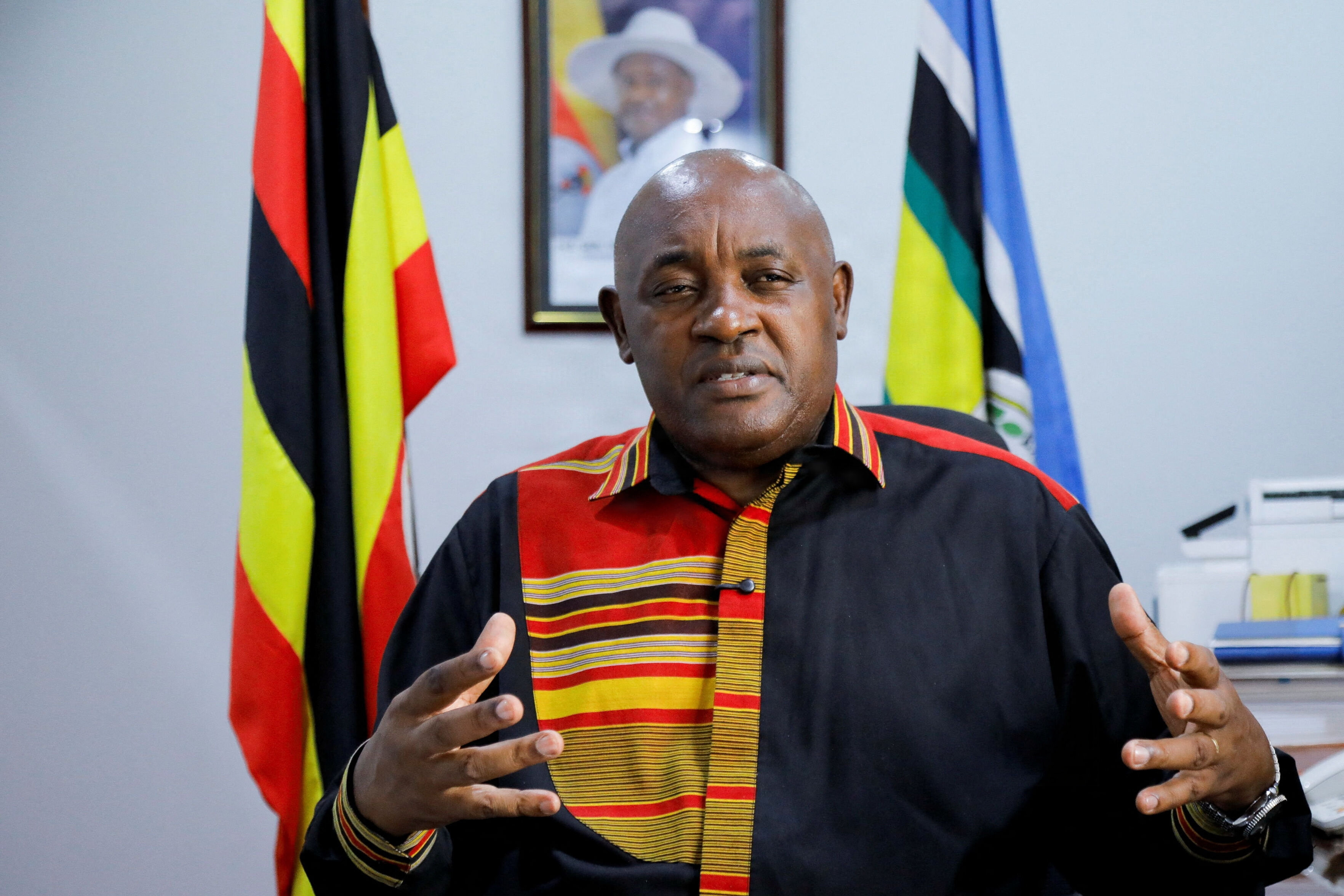 Ugandas sundhedsminister, Chris Baryomunsi, erklærer tirsdag udbruddet af ebolavirus i landet for ovre. (Arkivfoto).