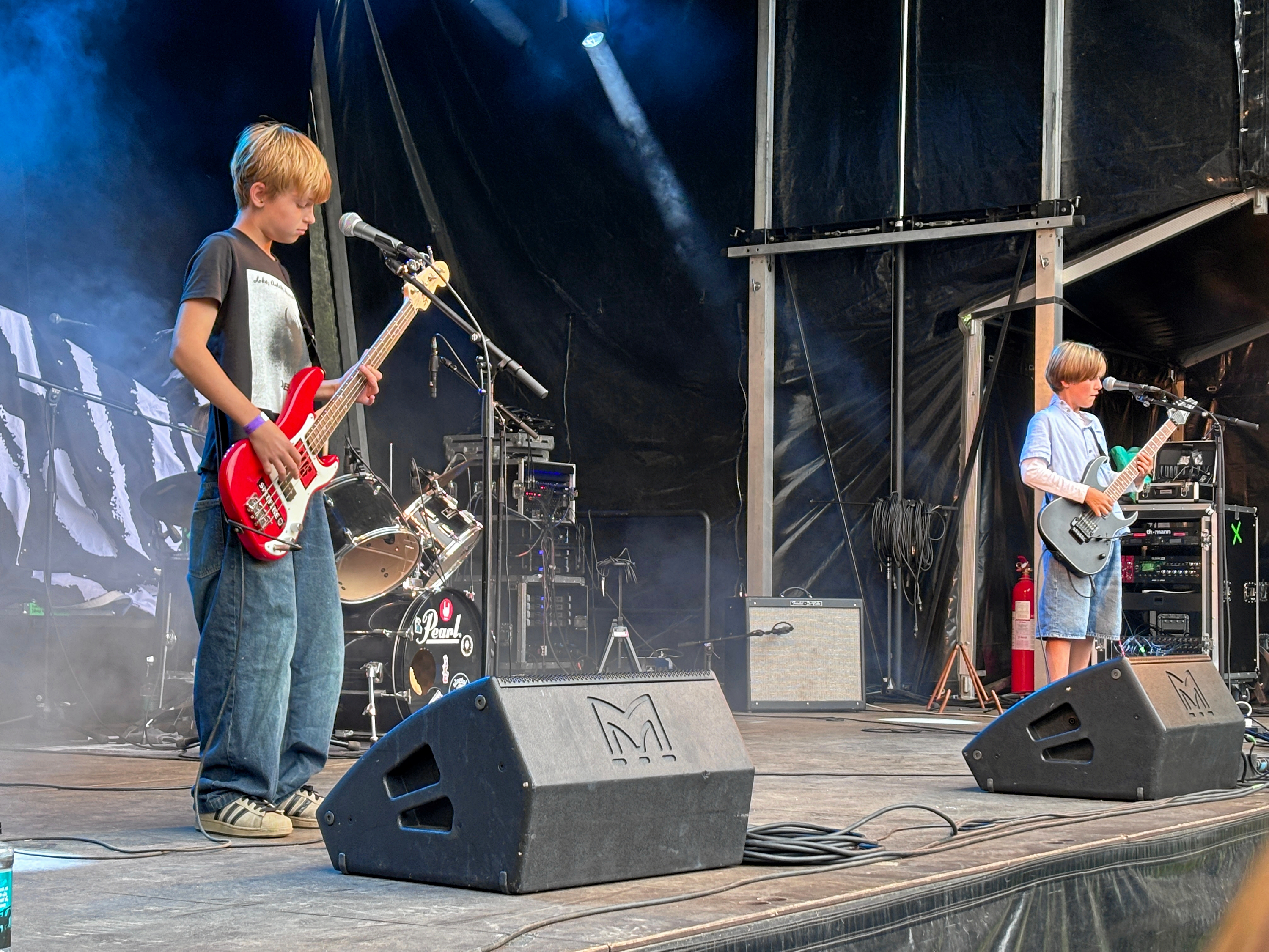 Trioen AAL var første band på scenen til den tredje og sidste af sommerens koncerter i Byparken.